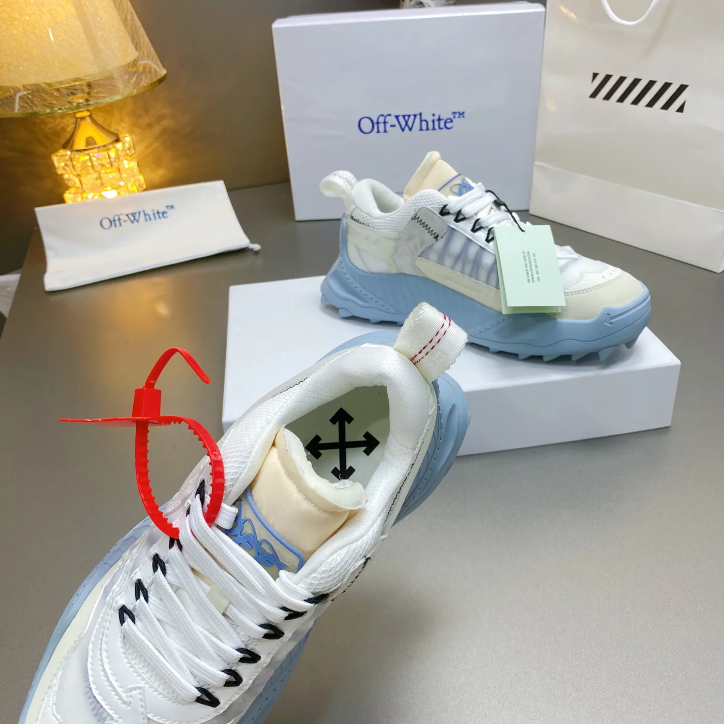 Women's Sneakers OFF-WHITE 17530536
