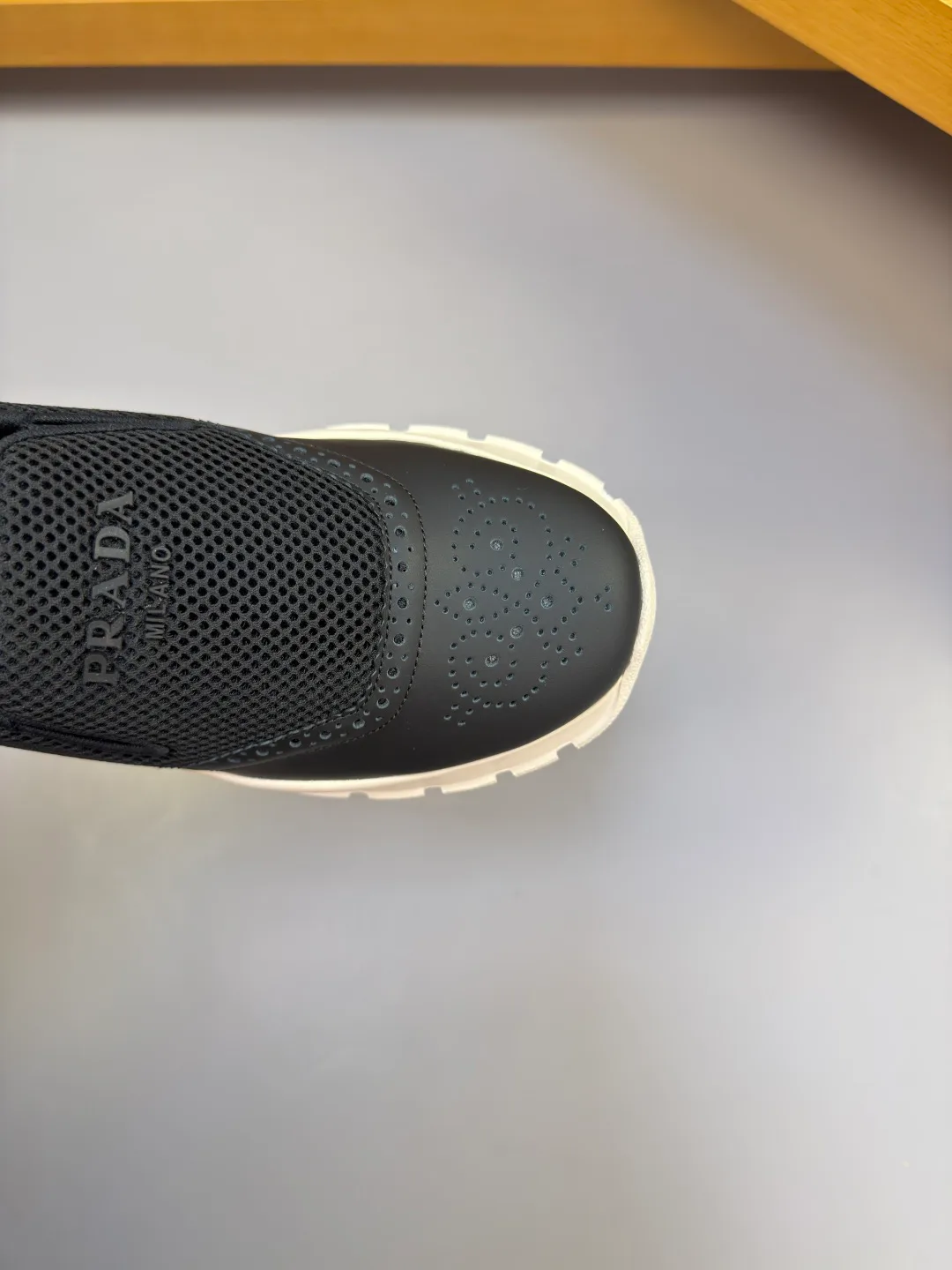 Men's Sneakers PRADA 17368532