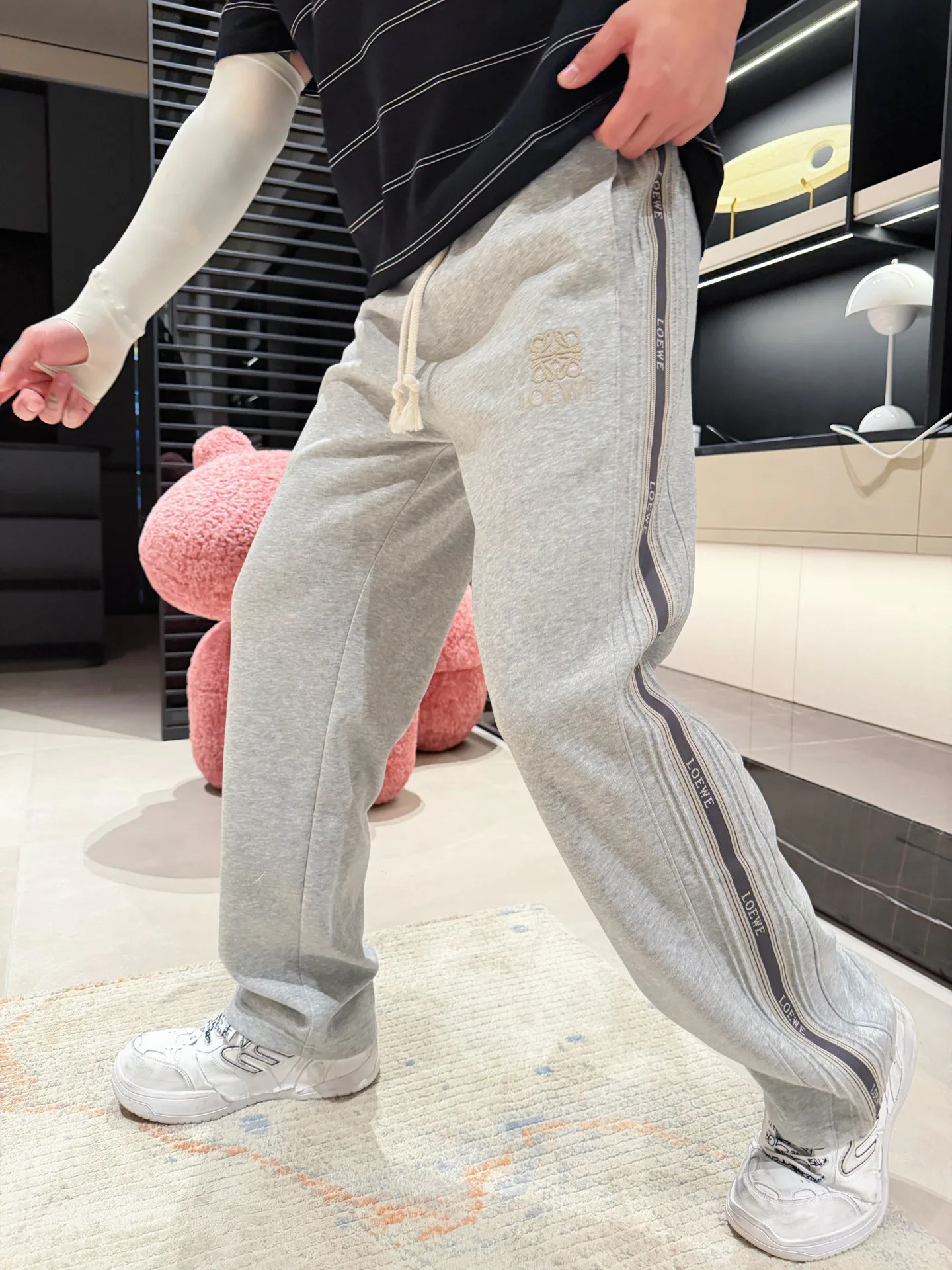 Men's Trousers LOEWE 18499687