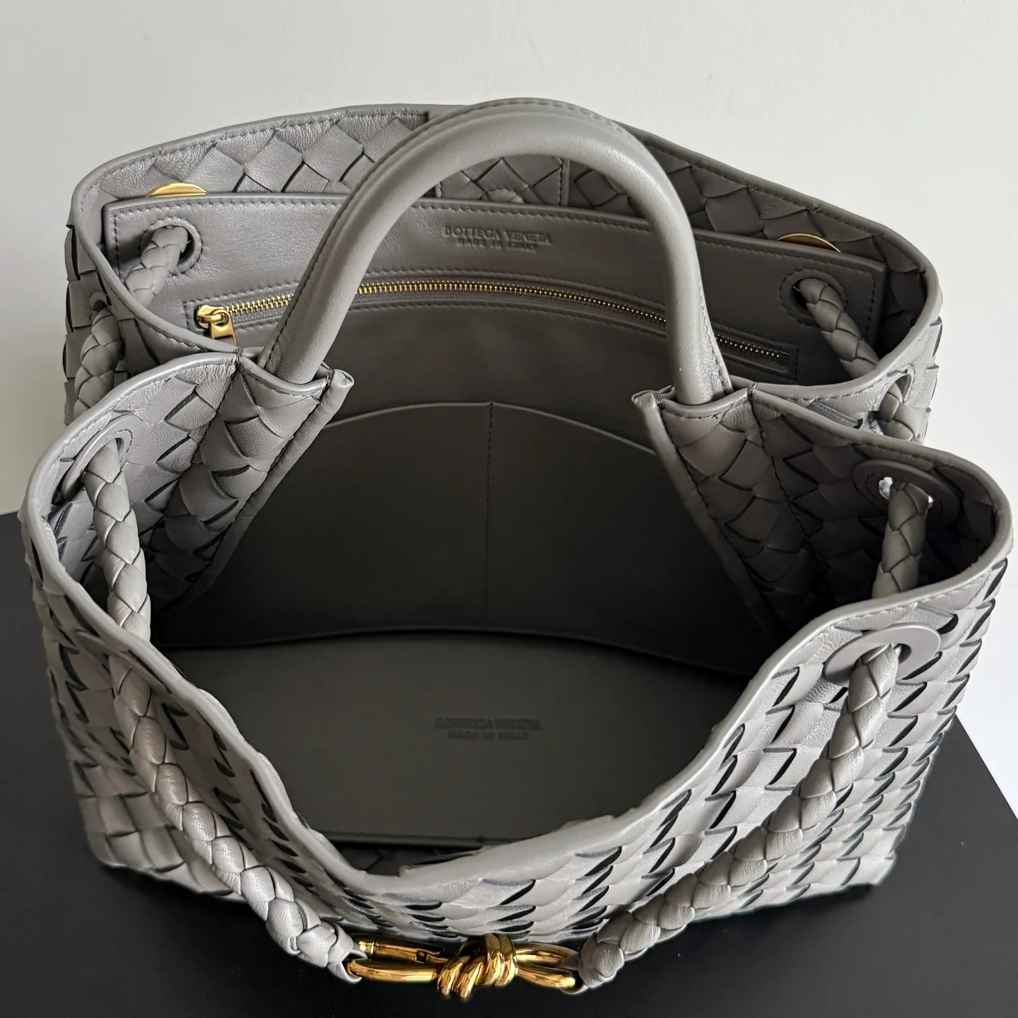Women's Classic Handbags BOTTEGA VENETA 18321475