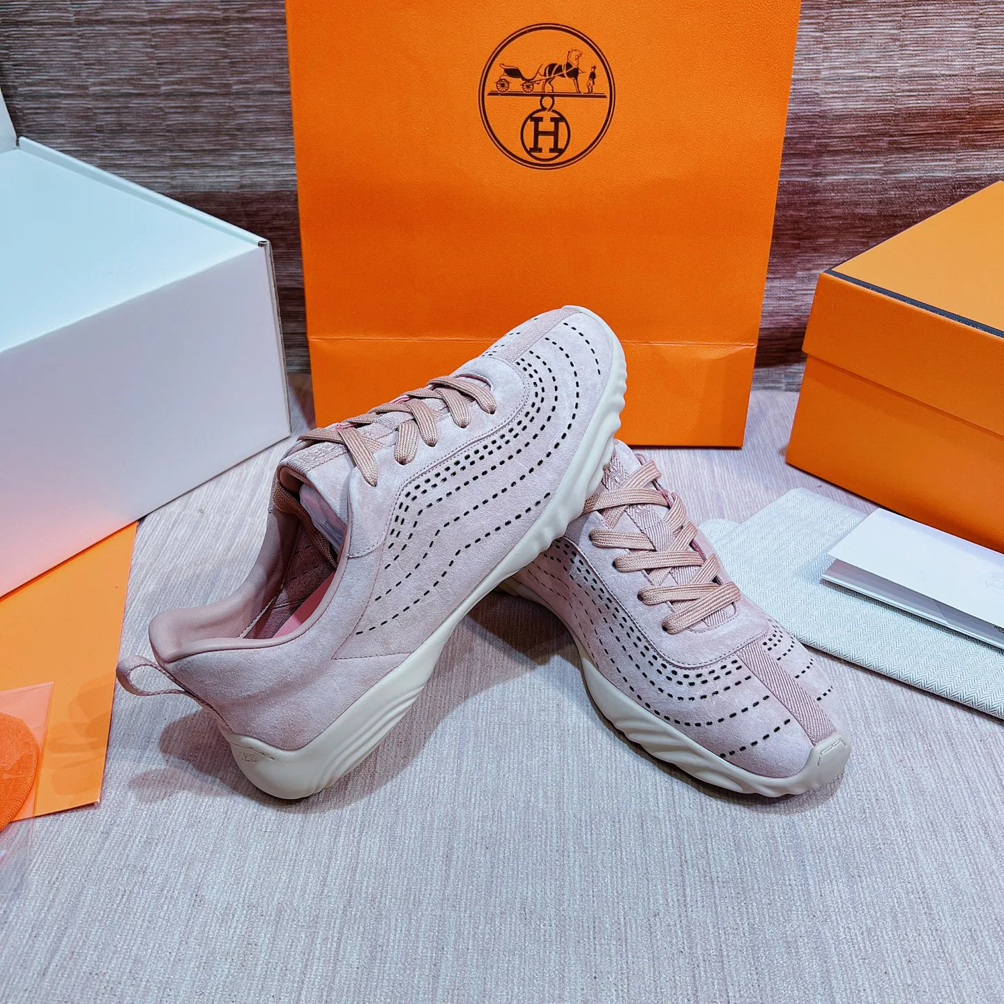 Men's Sneakers HERMES 17749564
