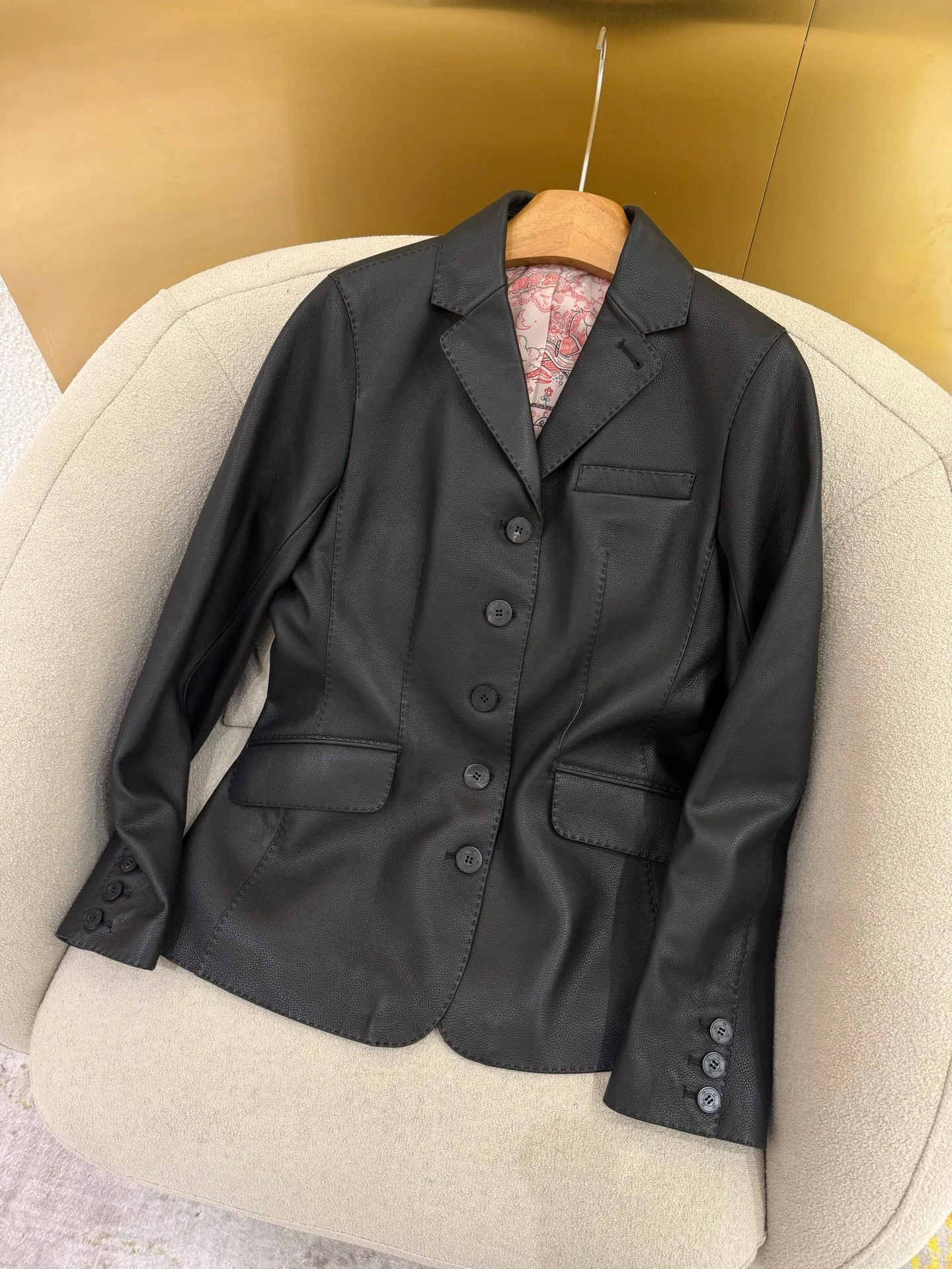 Women's Leather Jackets And Sheepskin Coats HERMES 18172766
