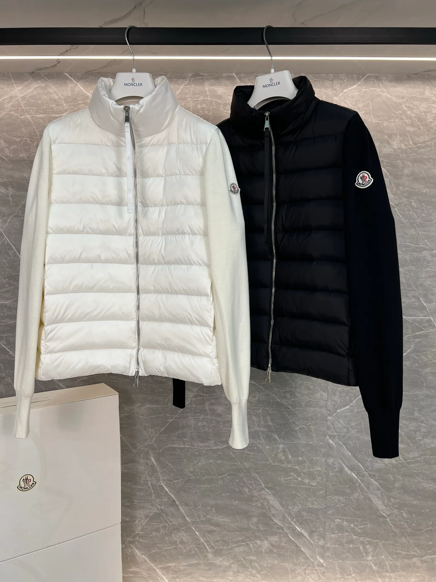 Куртки И Пуховики Женские Moncler 18599804