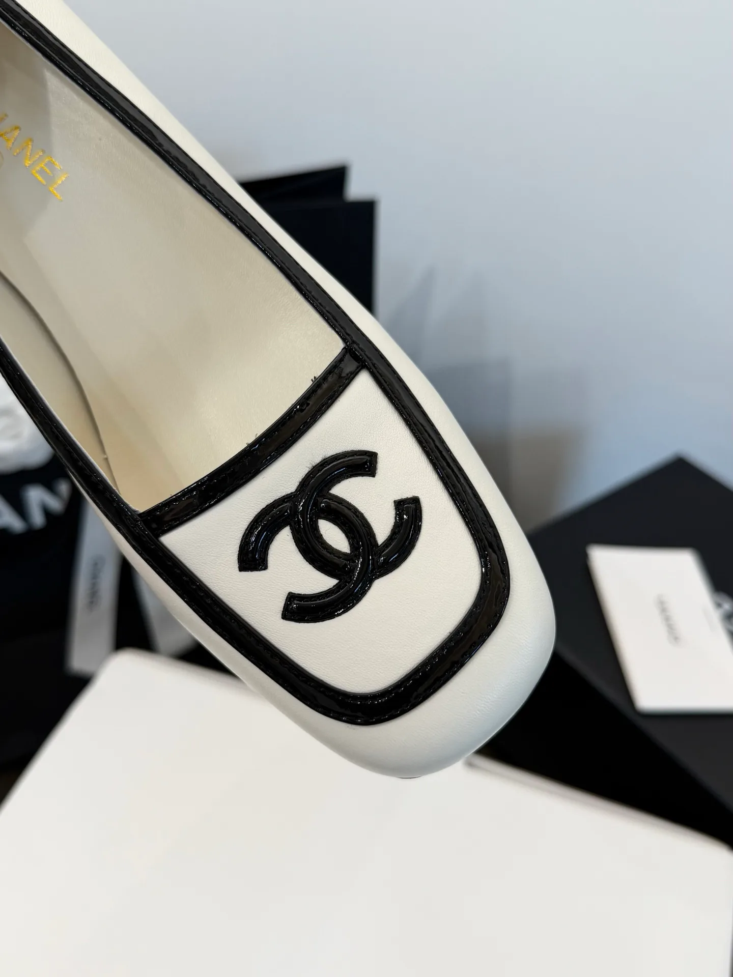 Women's Heels CHANEL 18006456