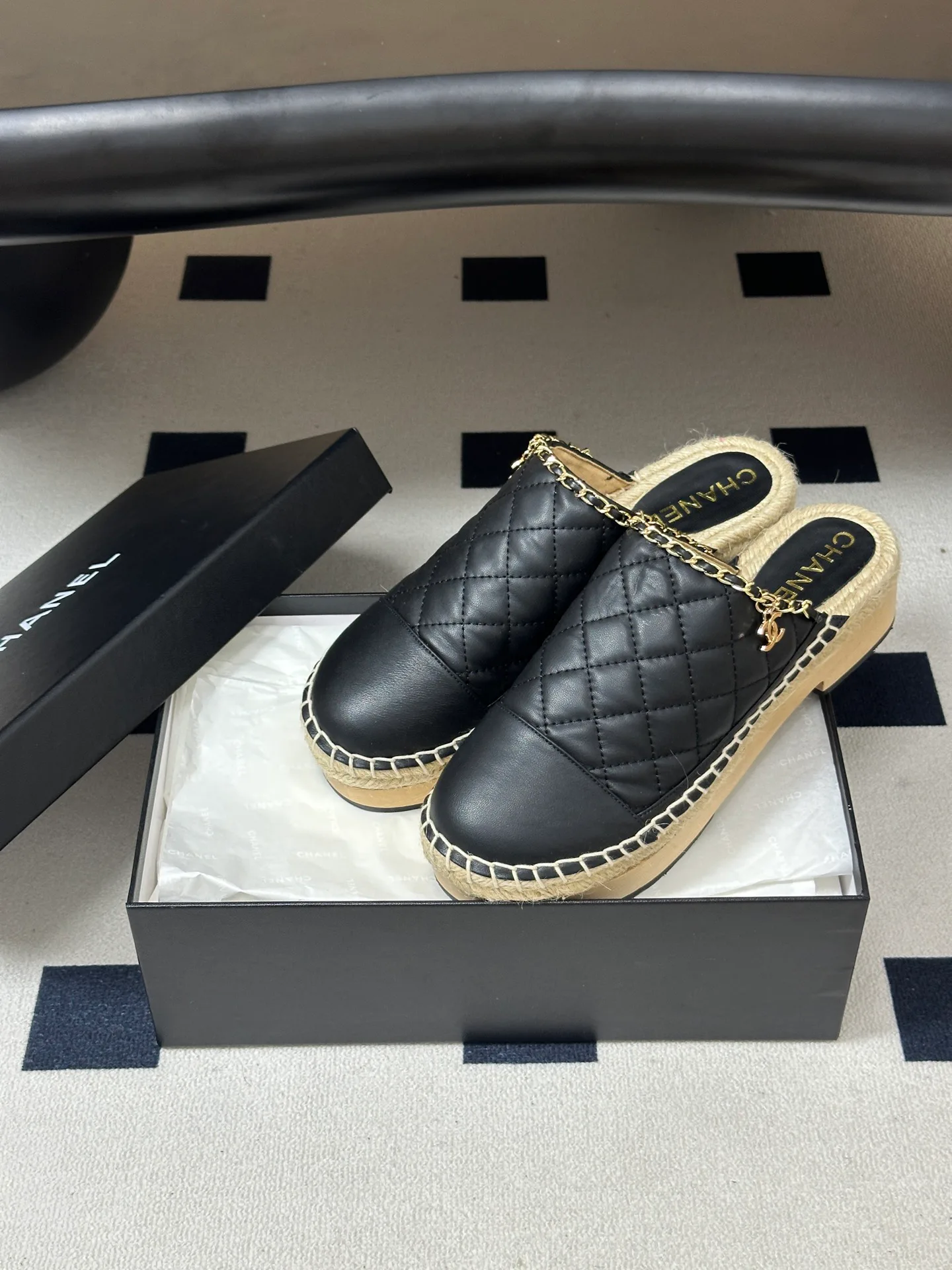 Women's Mules And Clogs CHANEL 17095144