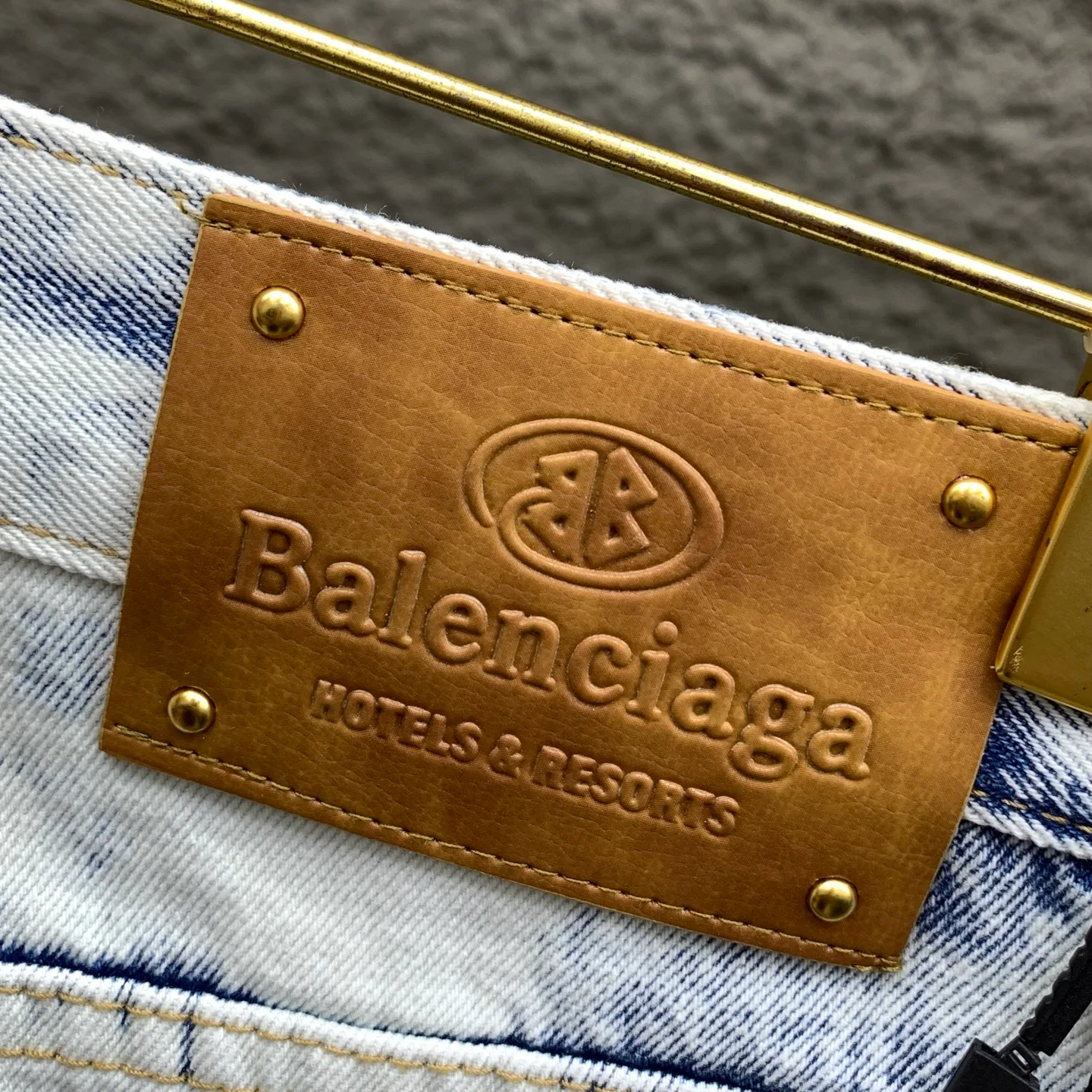 Men's Jeans BALENCIAGA 18296267