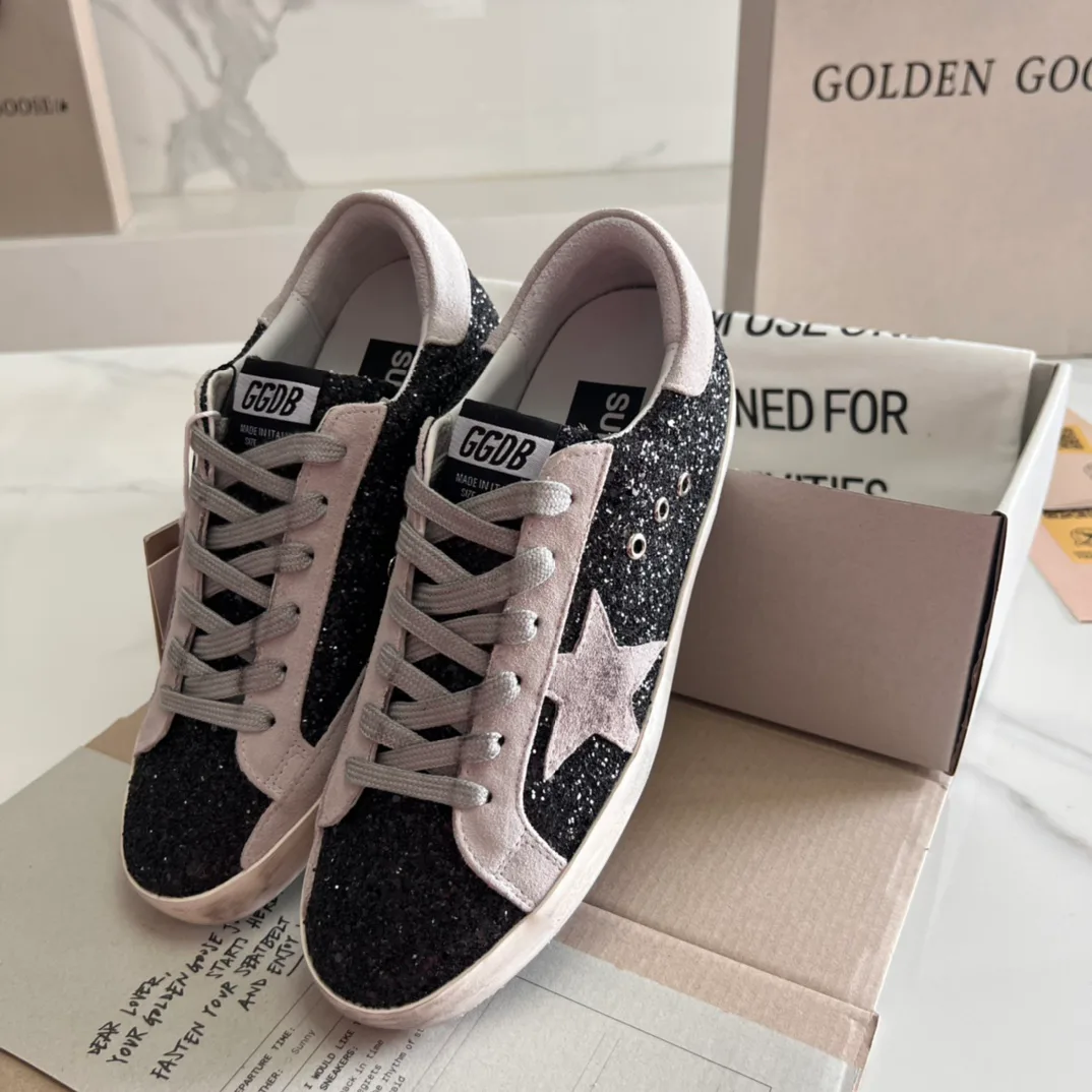 Women's Sneakers GOLDEN GOOSE 16995649