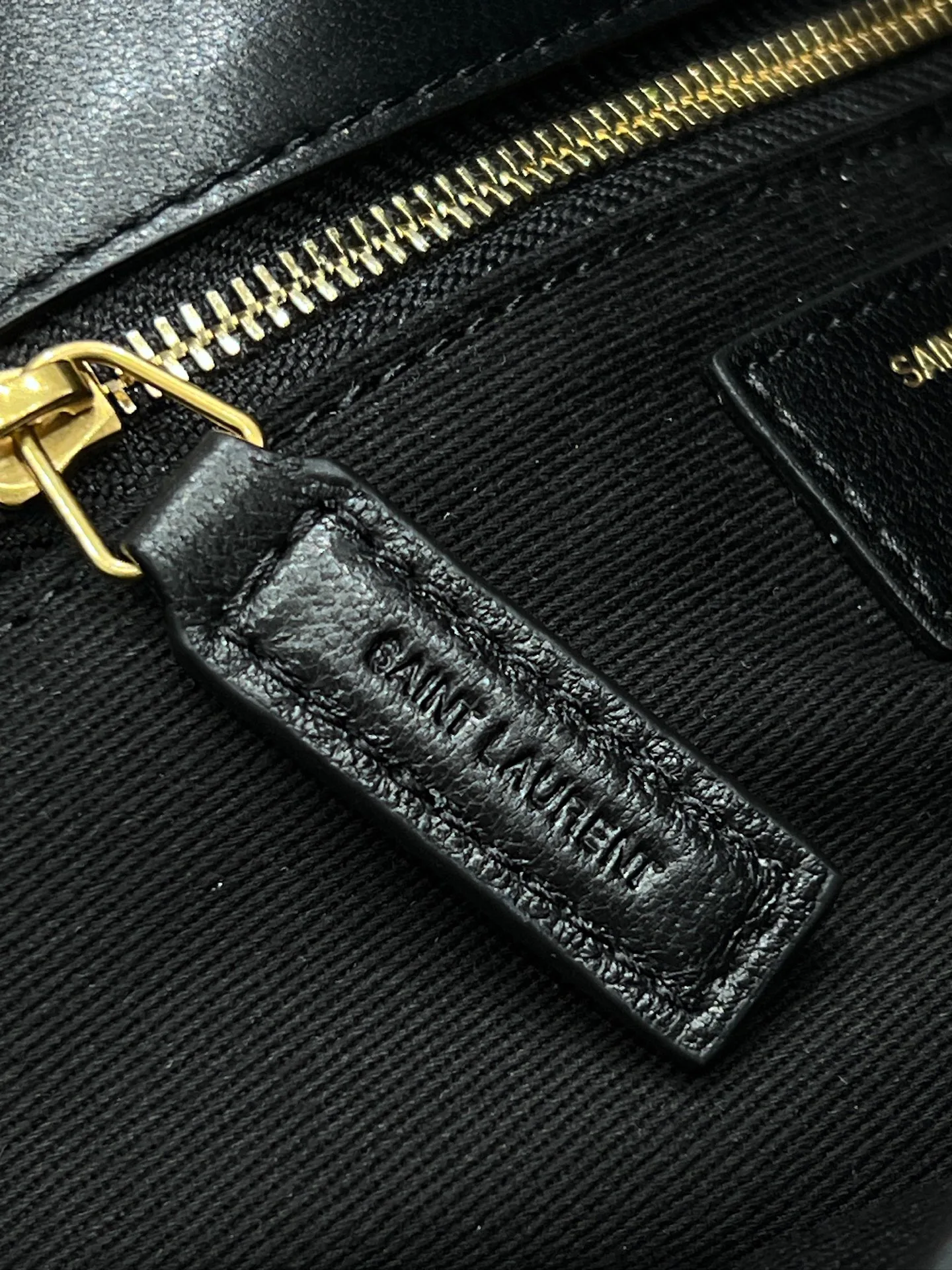 Women's Classic Handbags SAINT LAURENT 17974012