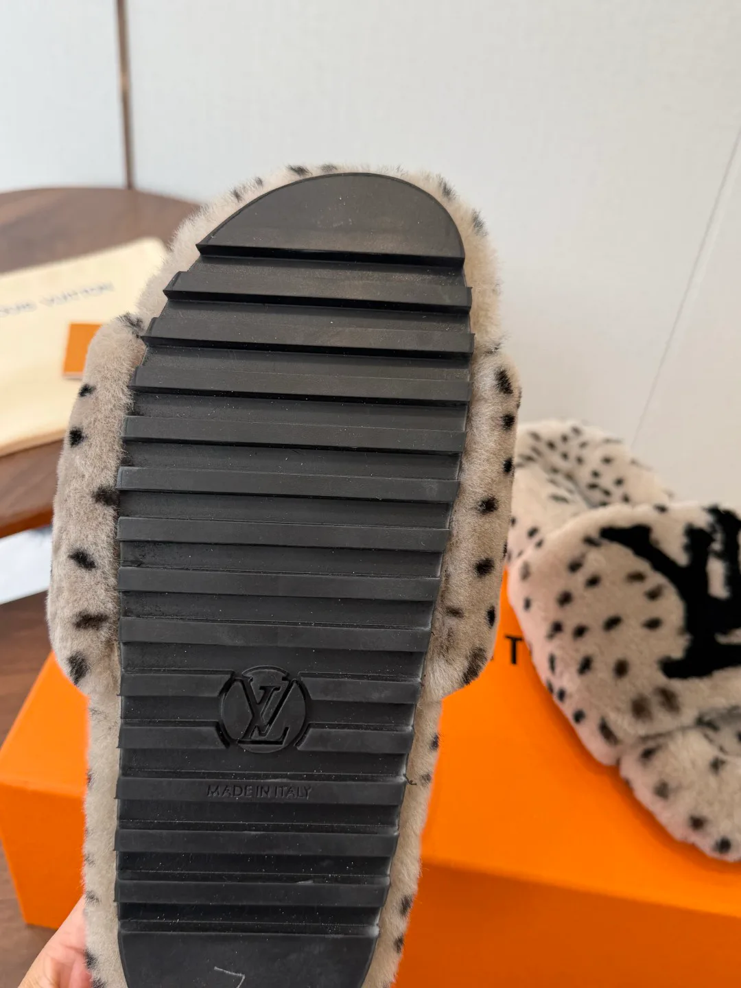 Women's Slippers LOUIS VUITTON 18182967