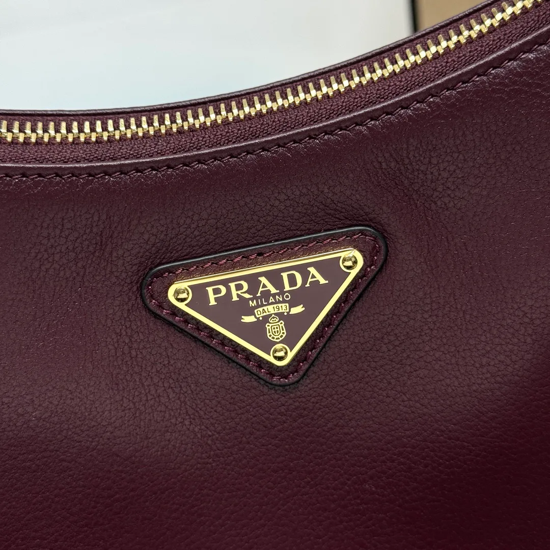 Women's Classic Handbags PRADA 18323049