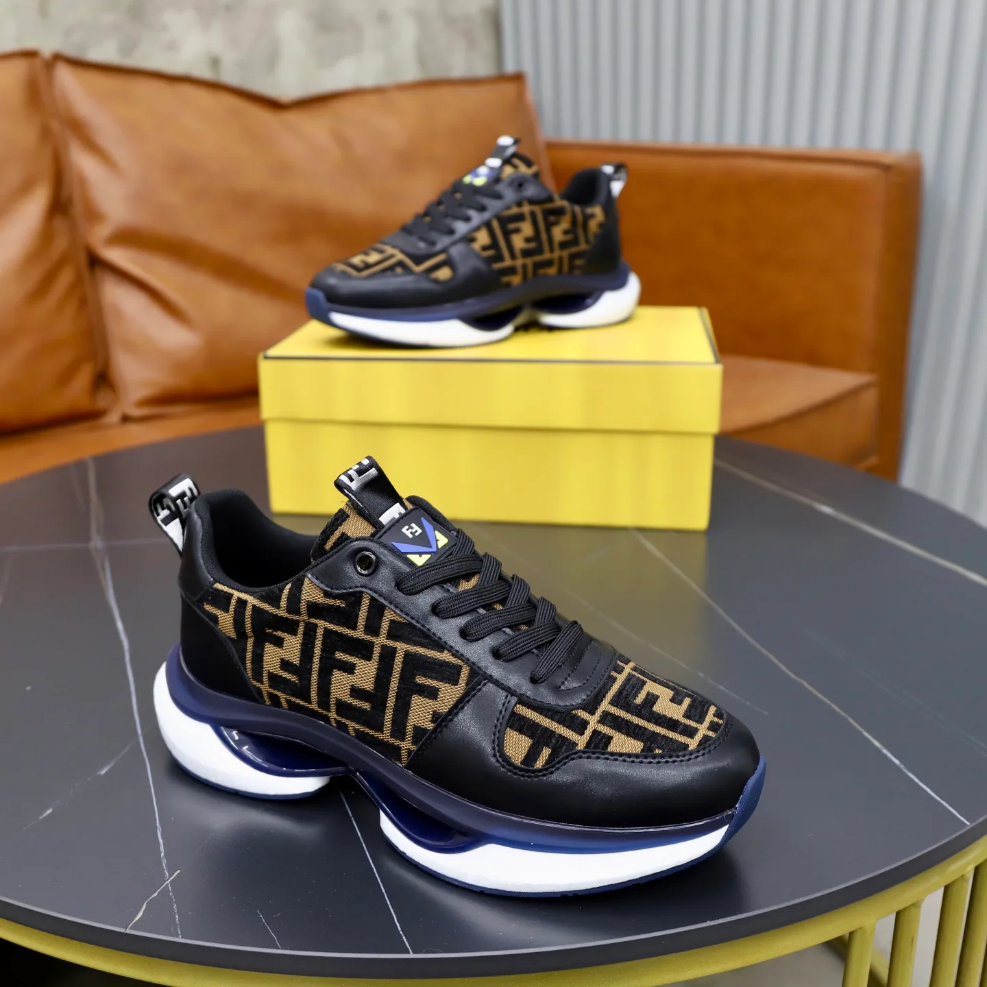 Men's Sneakers FENDI 18516250