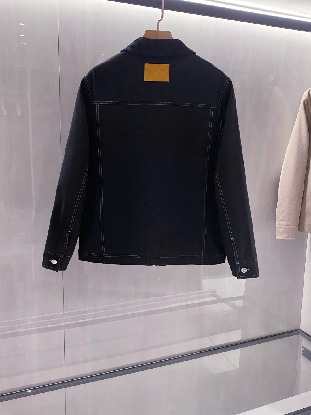 Куртки И Пуховики Мужские Louis Vuitton 18572285
