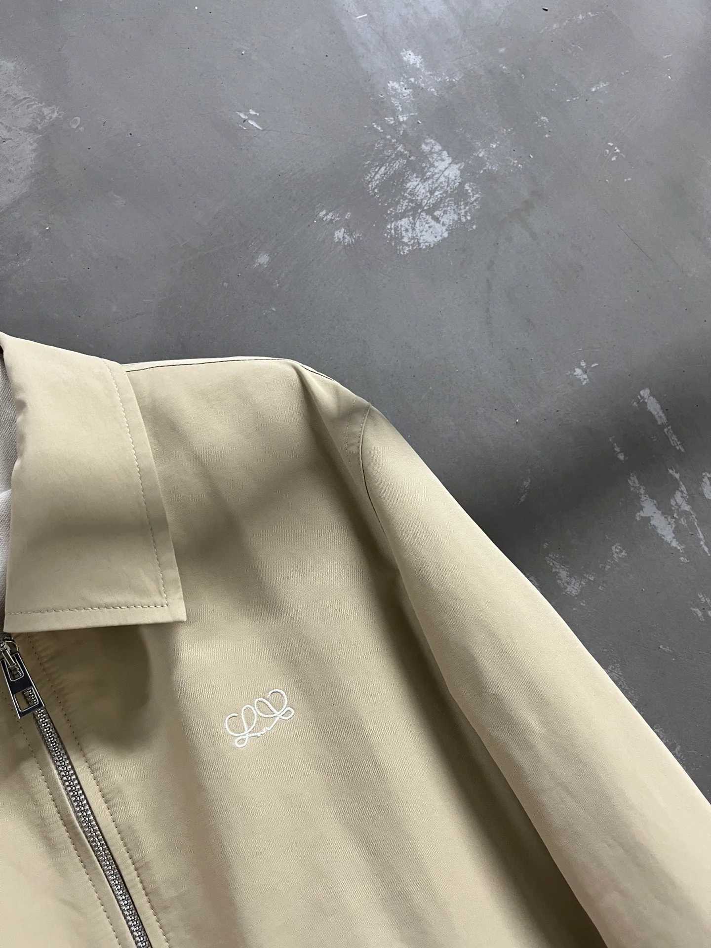Women's Jackets And Down Jackets LOEWE 18172817