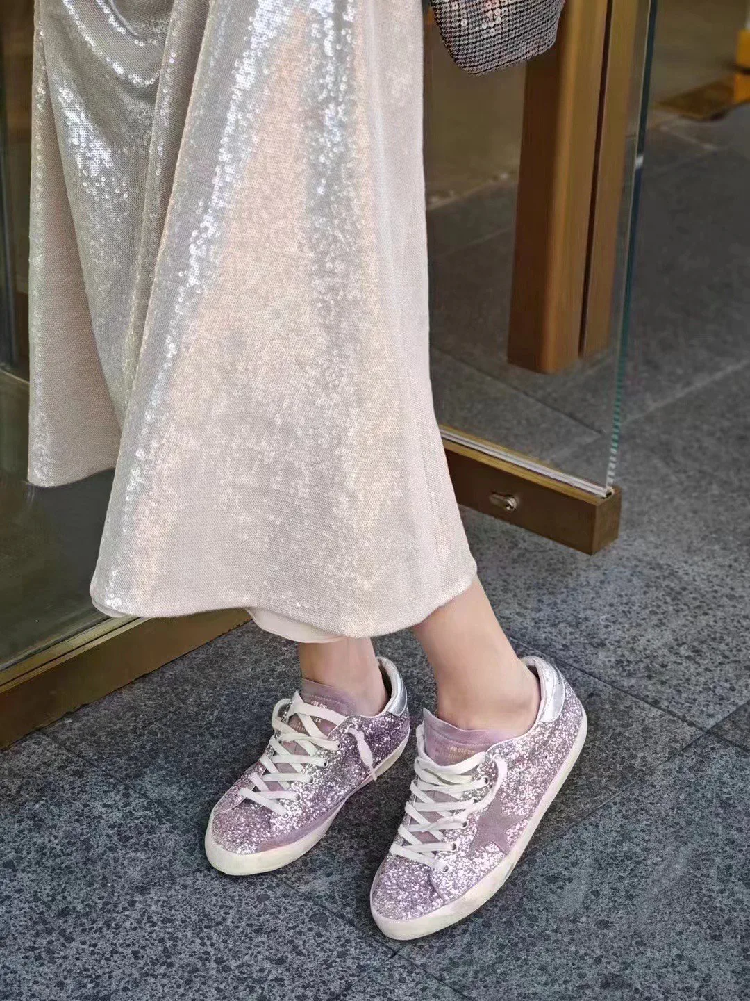 Women's Sneakers GOLDEN GOOSE 18265592