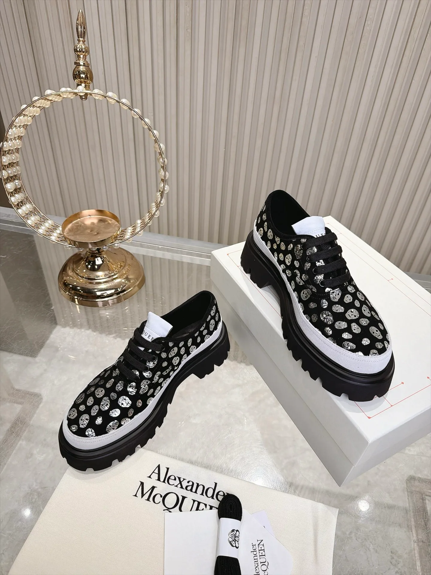 Men's Sneakers ALEXANDER MCQUEEN 18518409