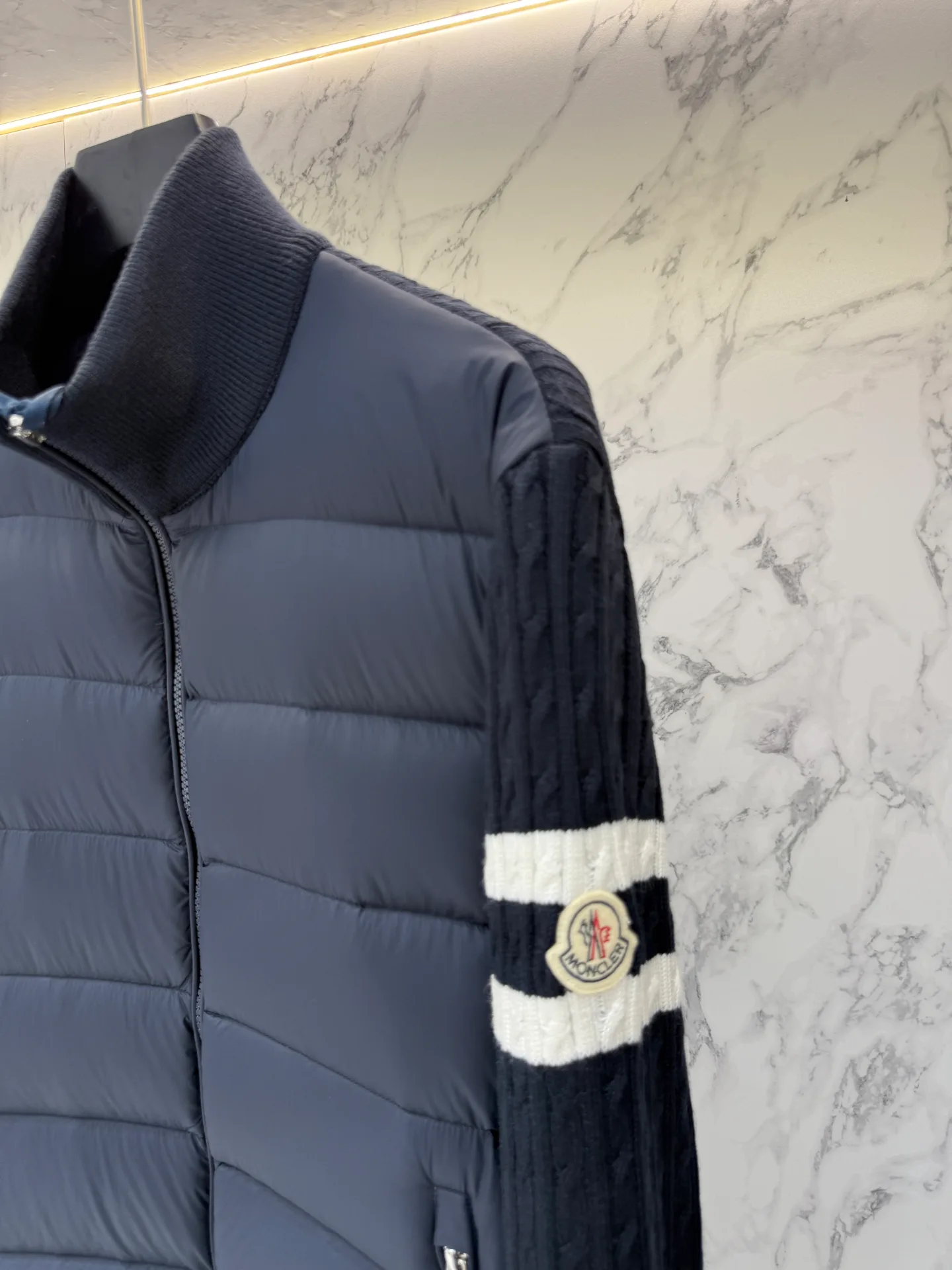 Men's Jackets And Down Jackets MONCLER 18007462