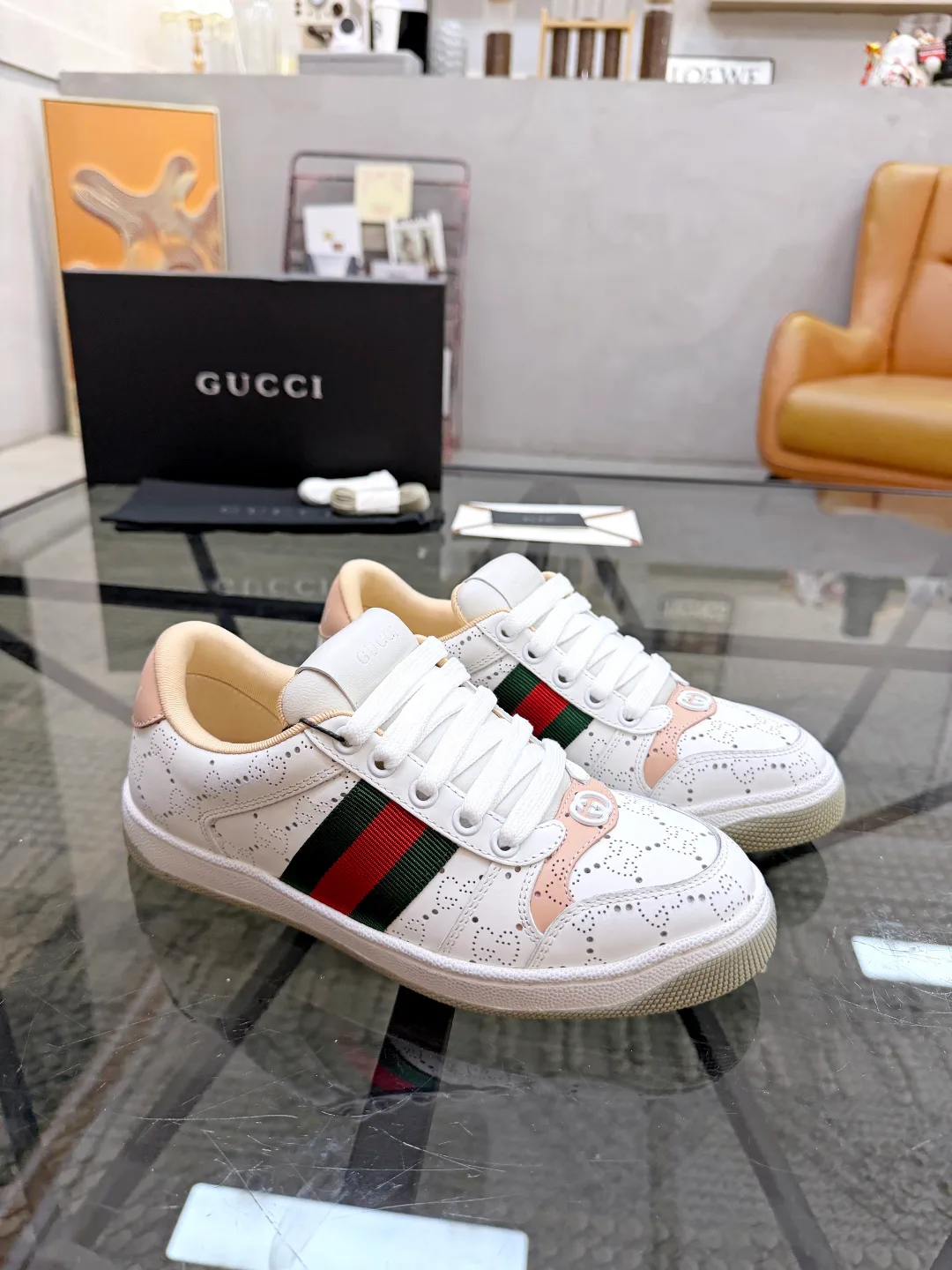 Women's Sneakers GUCCI 18449112