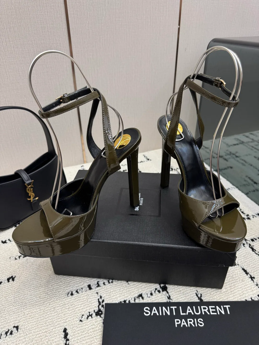 Women's Open-Toe Sandals SAINT LAURENT 18049021