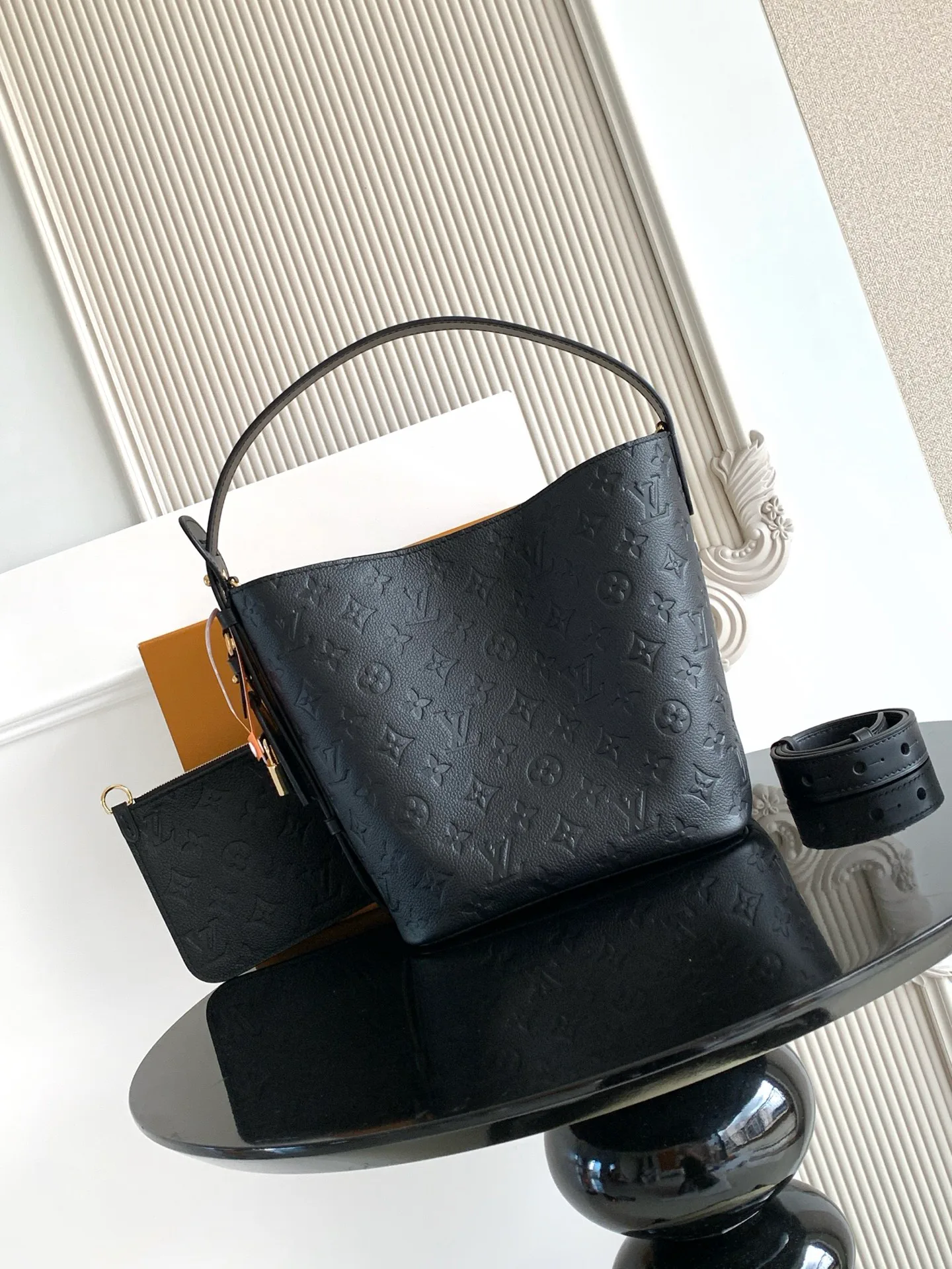 Women's Classic Handbags LOUIS VUITTON 17851331