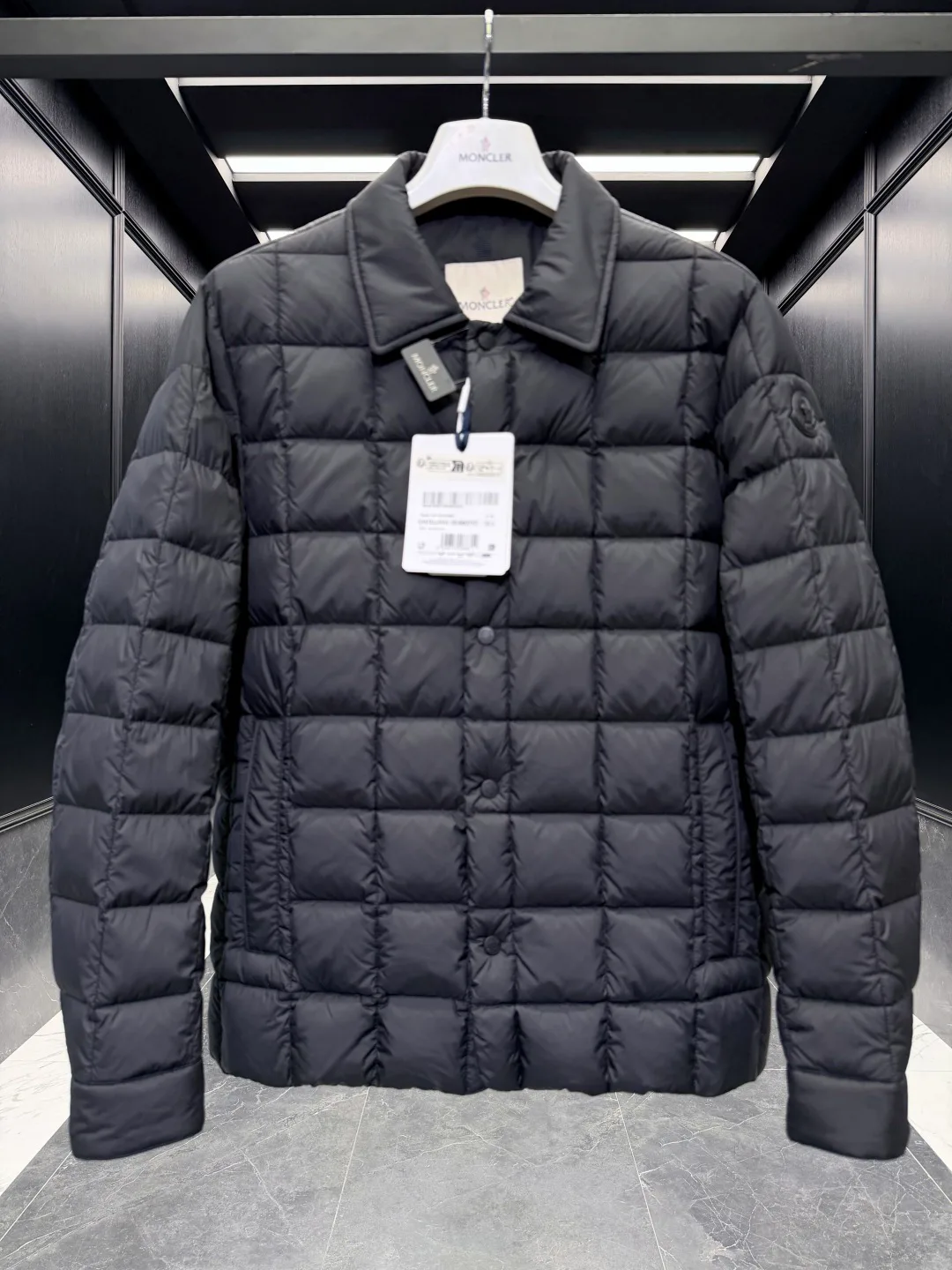 Men's Jackets And Down Jackets MONCLER 18416843