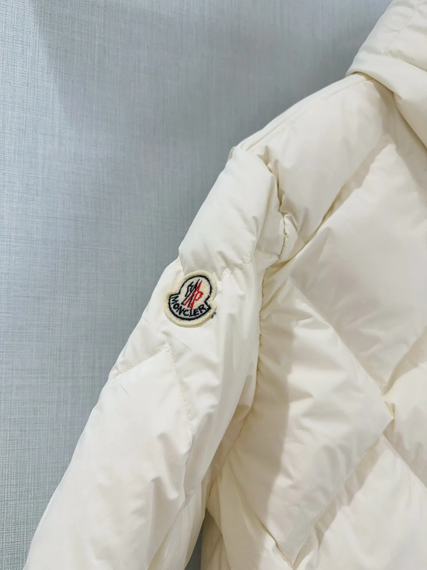 Куртки И Пуховики Женские Moncler 18571745