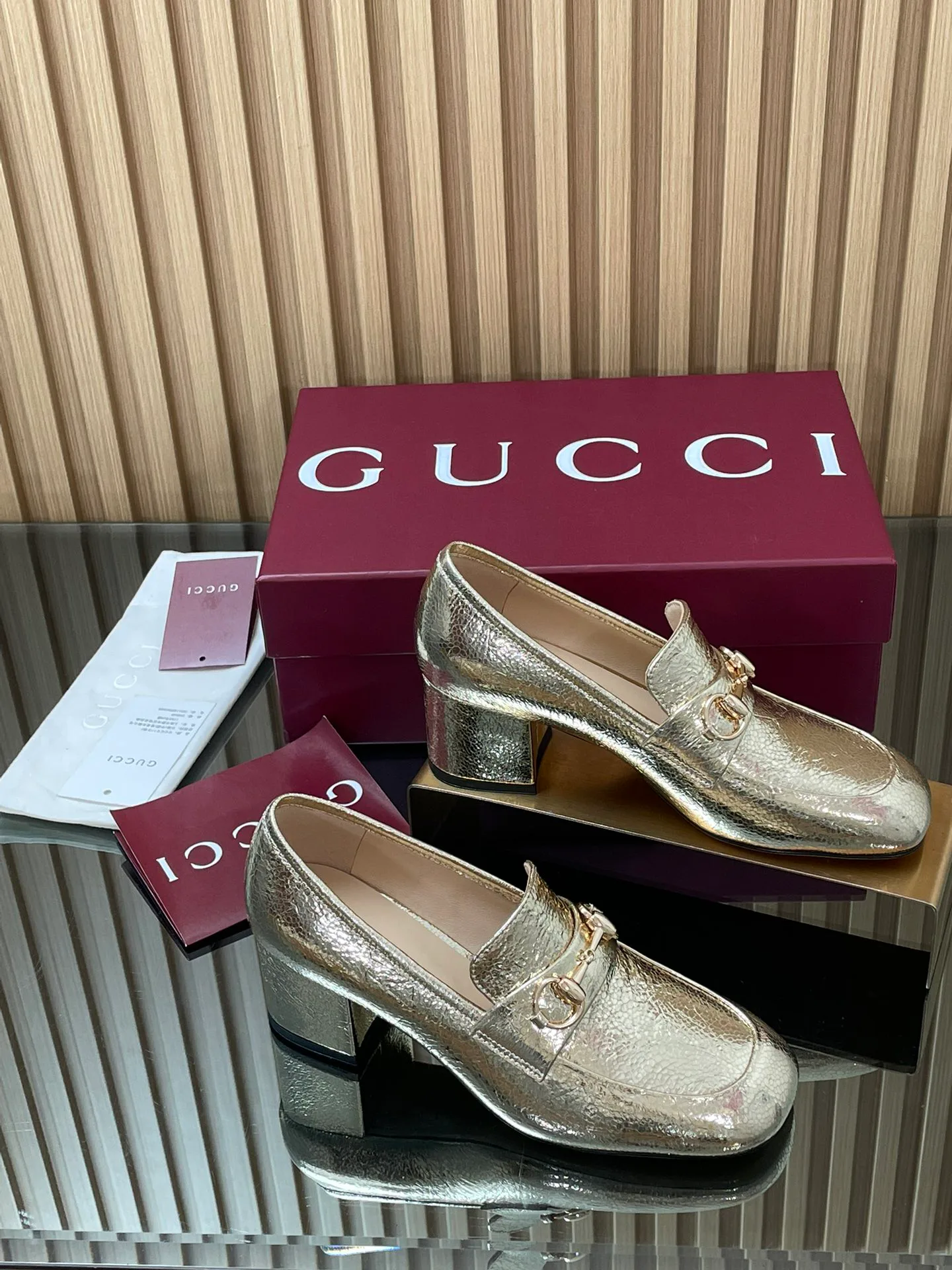Women's Loafers And Moccasins GUCCI 18152970