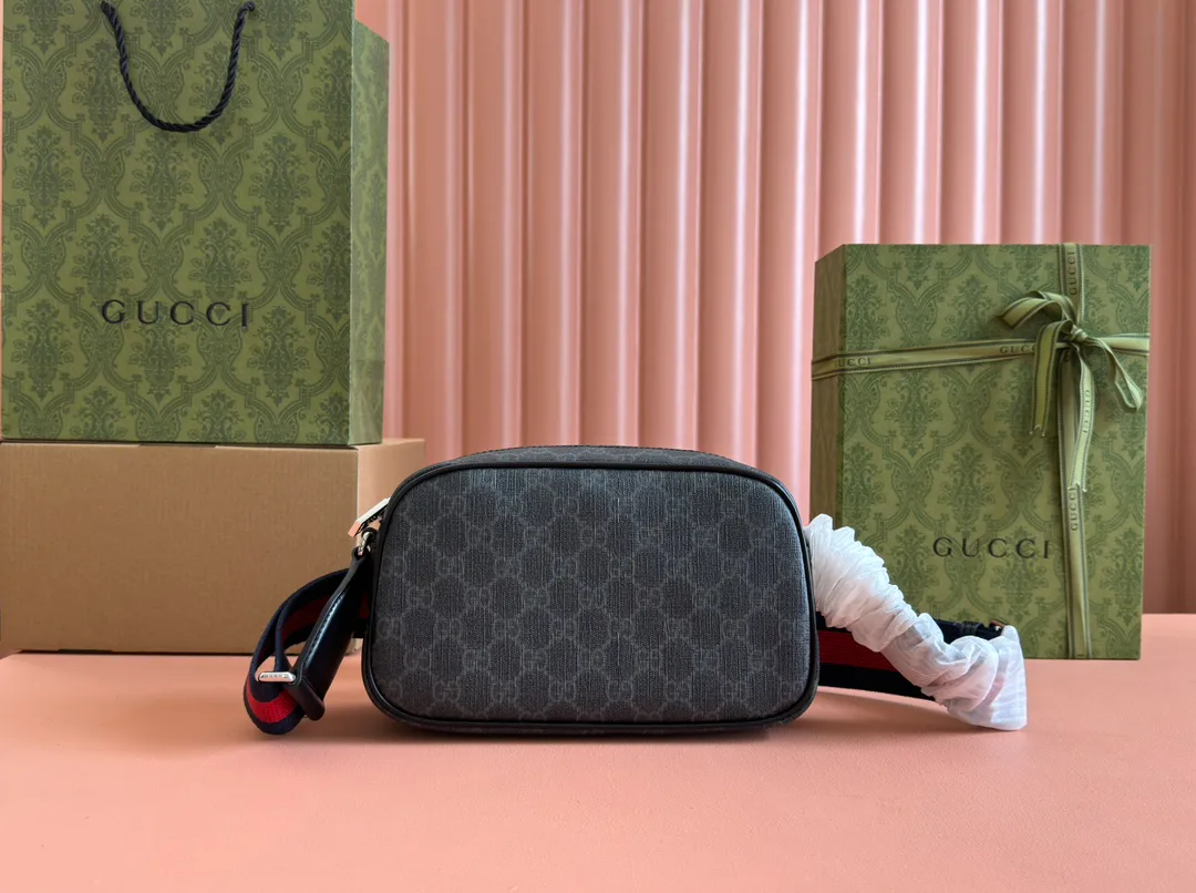 Women's Shoulder Bags GUCCI 17947635