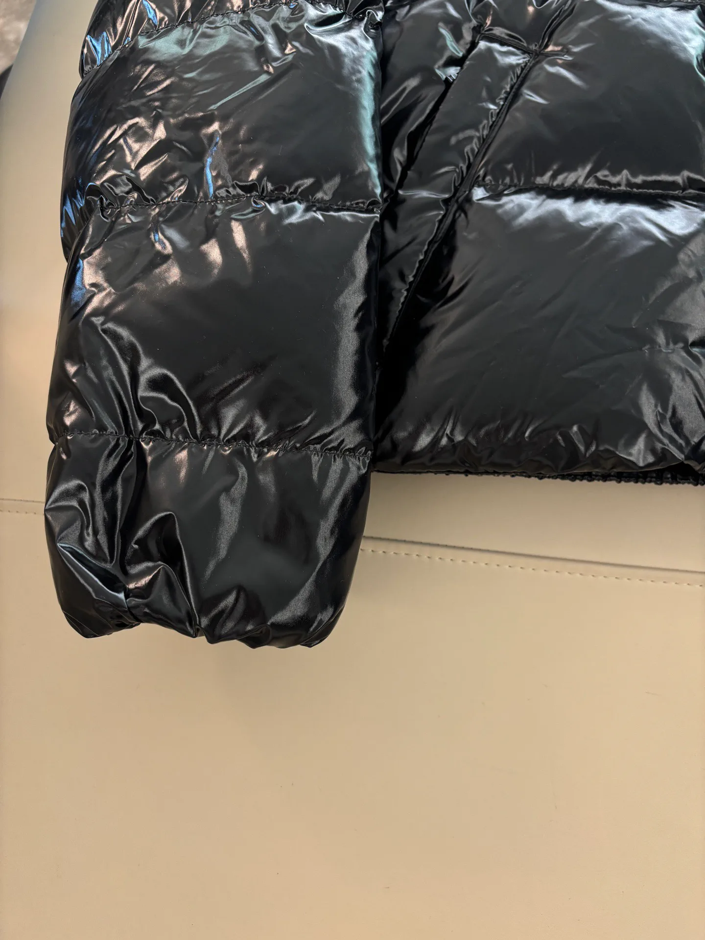 Women's Jackets And Down Jackets MONCLER 18468708