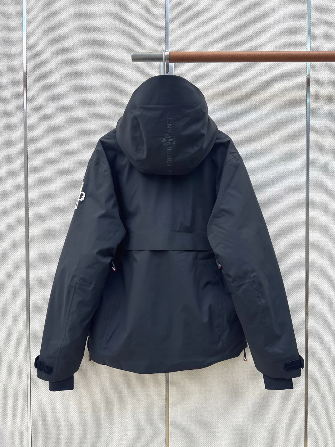 Men's Jackets And Down Jackets MONCLER 18106105