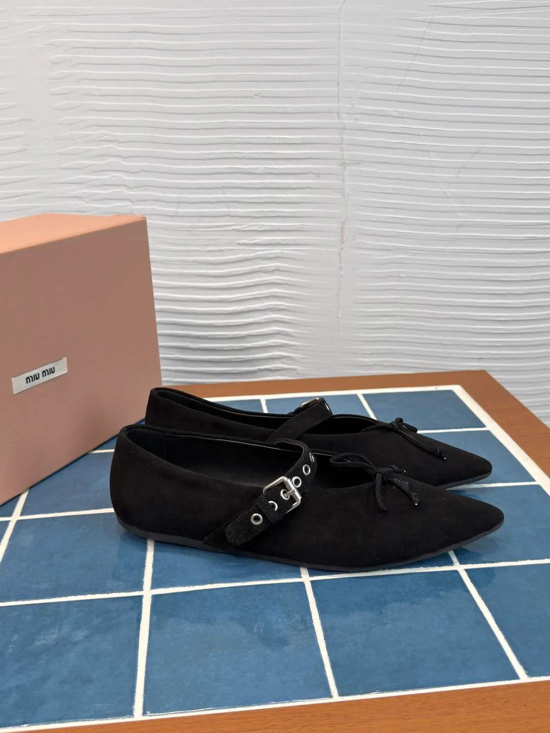 Women's Ballet Flats MIU MIU 18125391