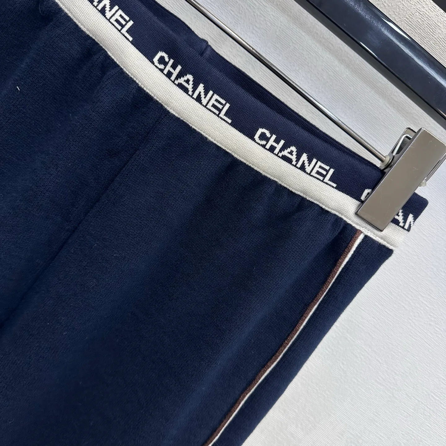 Women's Trousers CHANEL 18023413