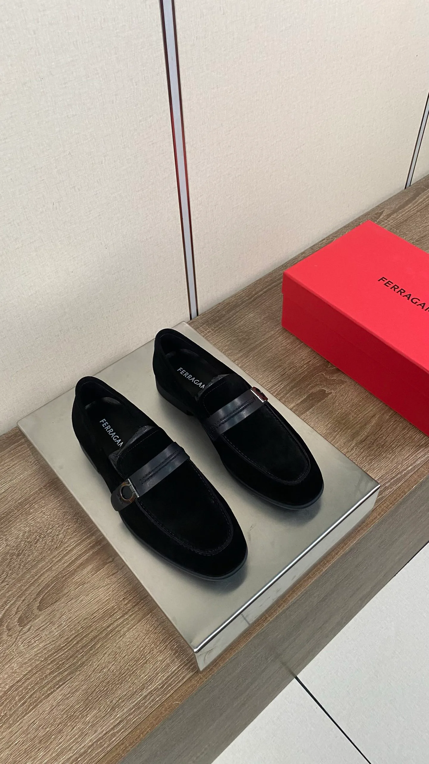 Men's Loafers And Dress Shoes SALVATORE FERRAGAMO 18078631
