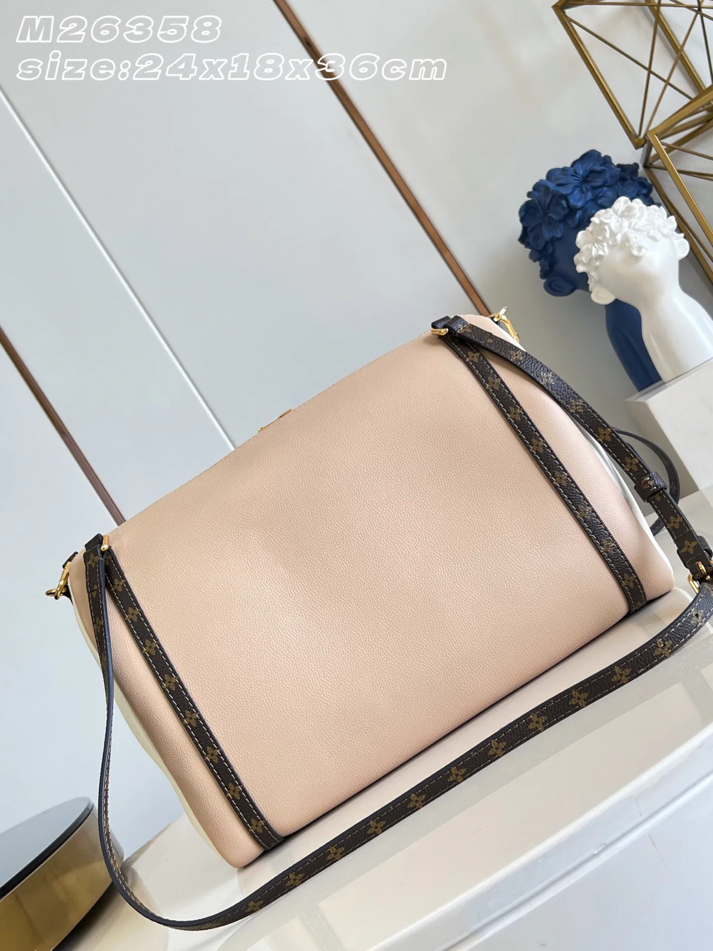 Women's Classic Handbags LOUIS VUITTON 17454385