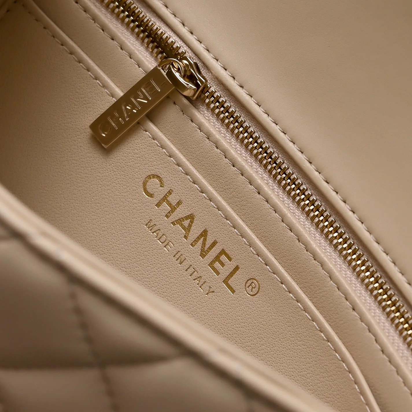 Women's Classic Handbags CHANEL 18147937