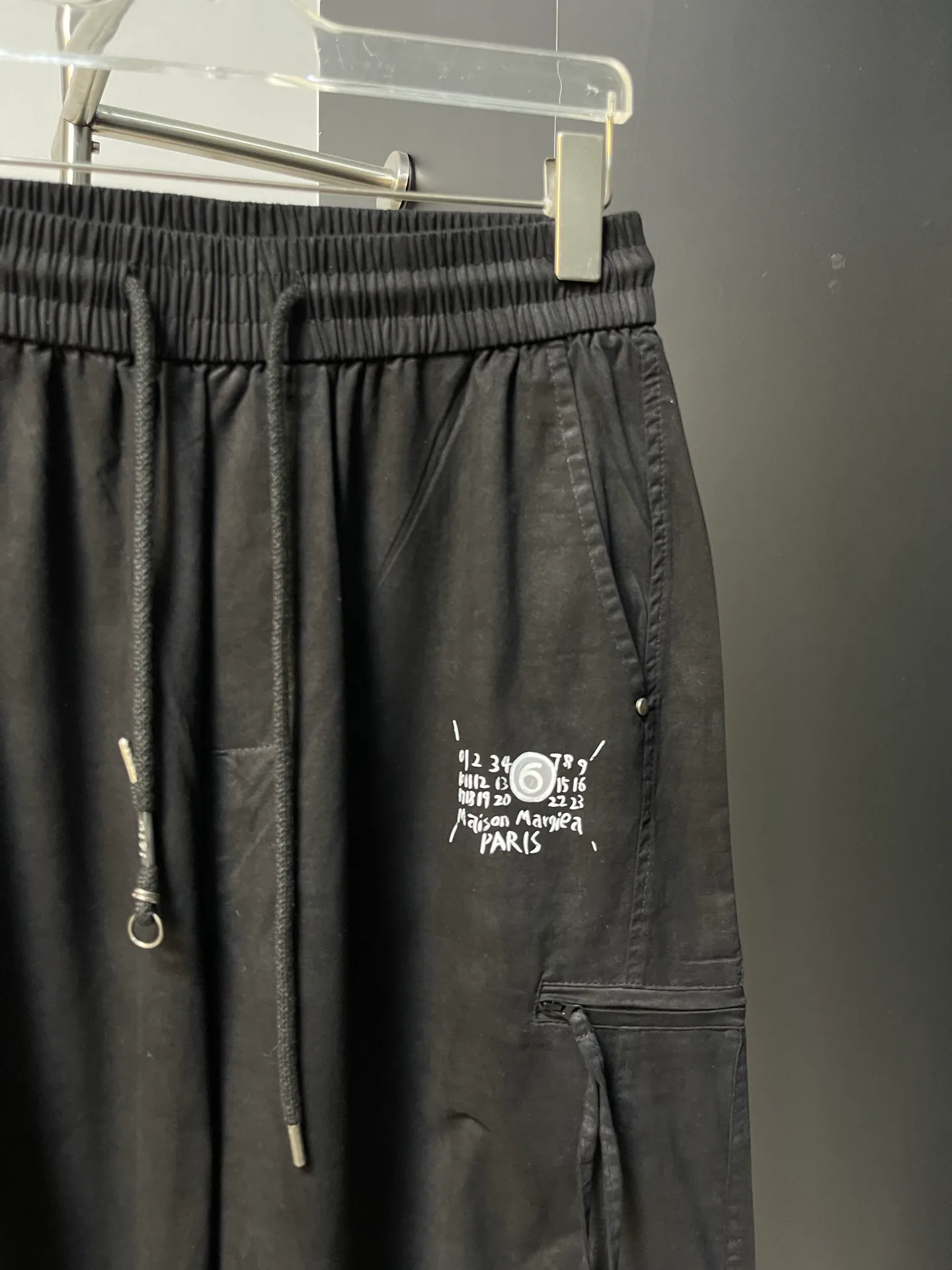 Men's Trousers MAISON MARGIELA 17921904