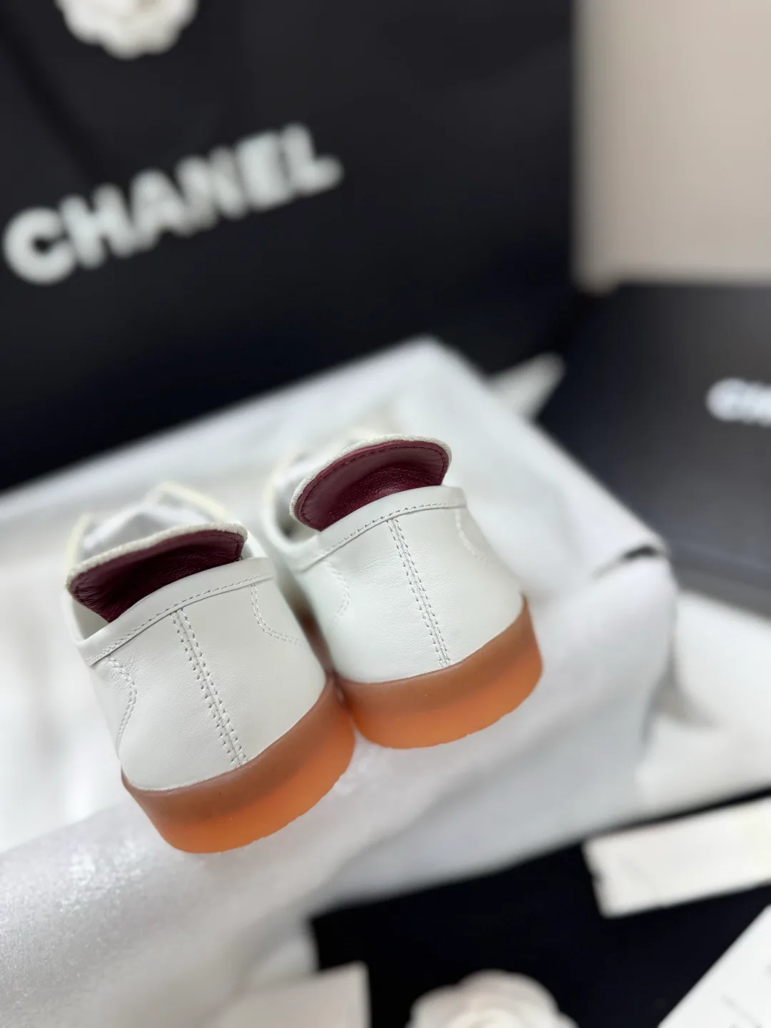 Women's Sneakers CHANEL 18223889