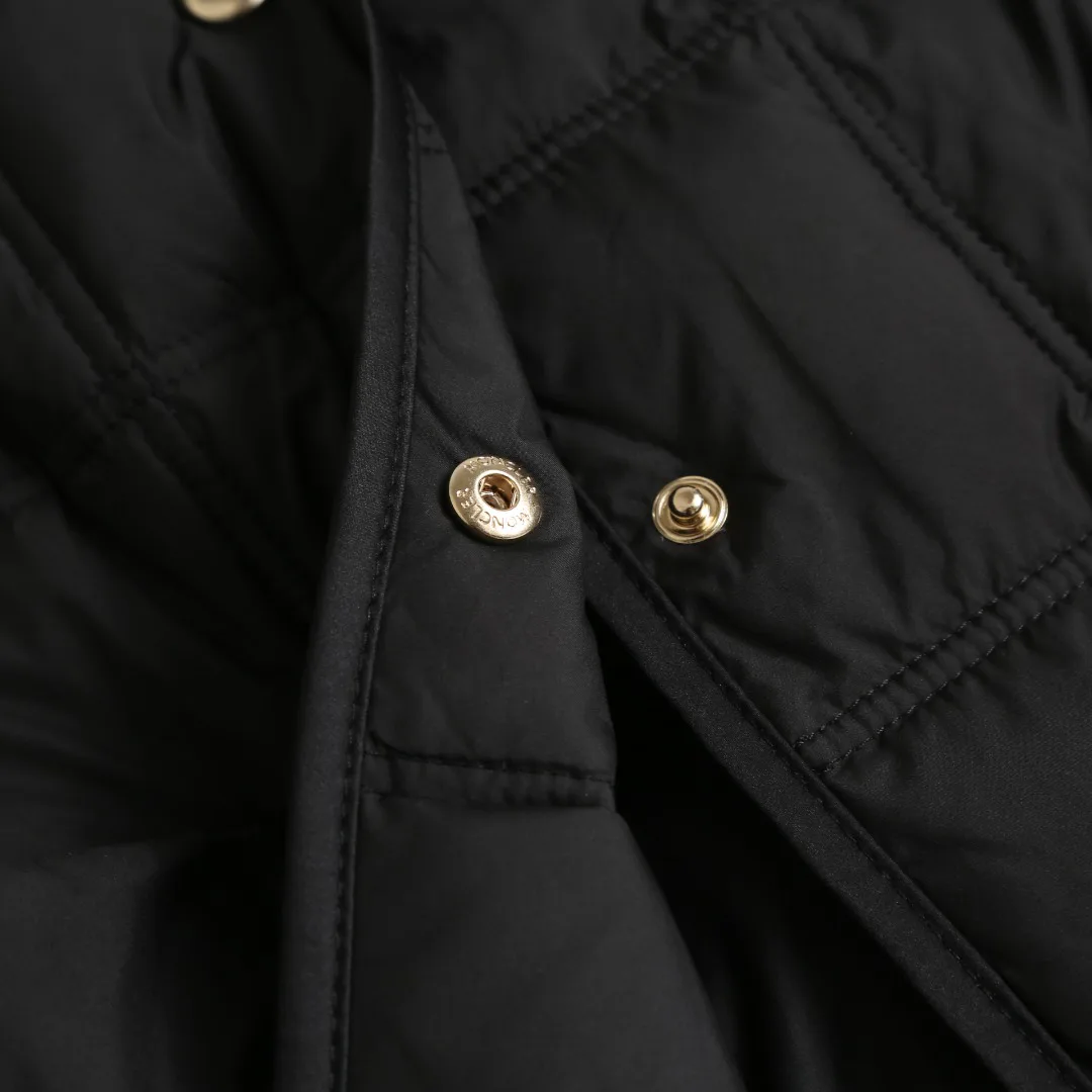 Women's Jackets And Down Jackets MONCLER 18022530