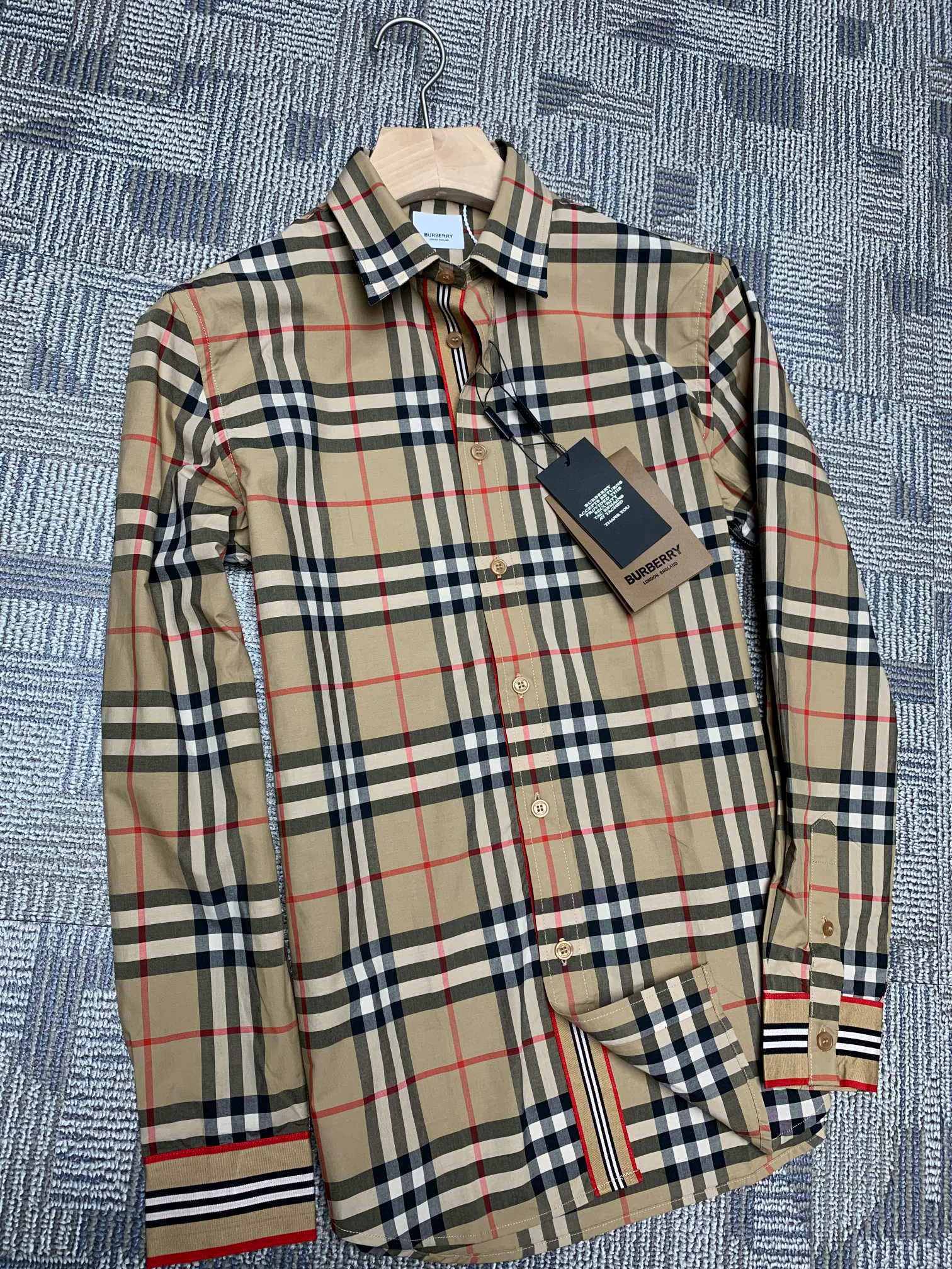 Men's Shirts BURBERRY 17967418