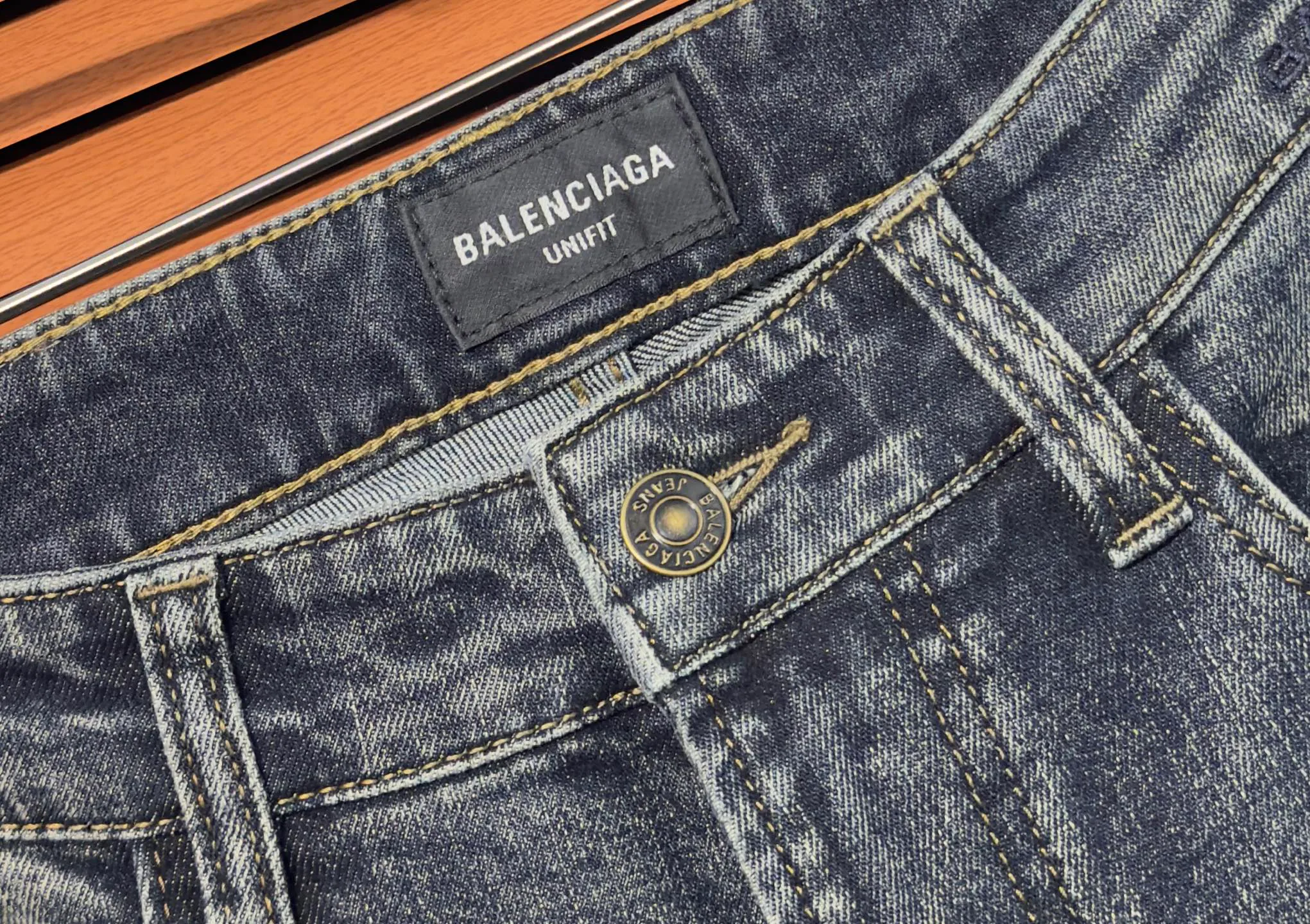 Men's Jeans BALENCIAGA 18098306