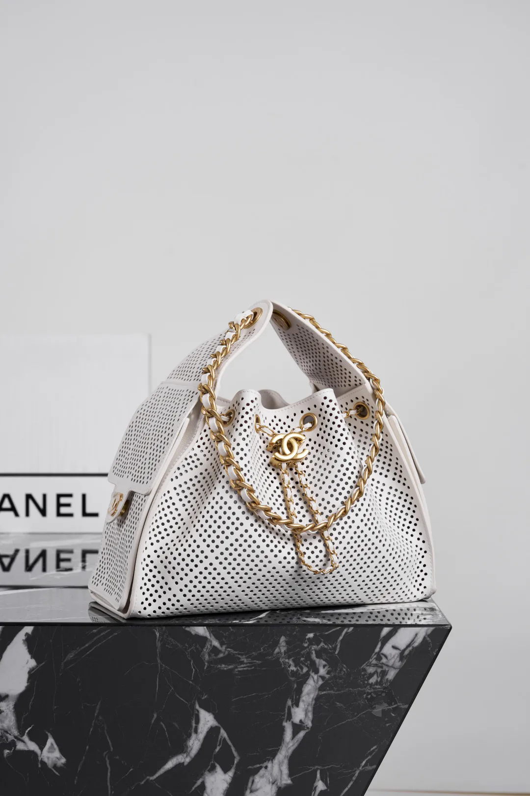 Women's Classic Handbags CHANEL 17138064