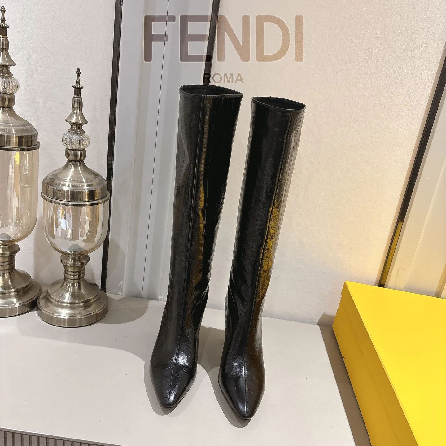 Women's Boots FENDI 18247876