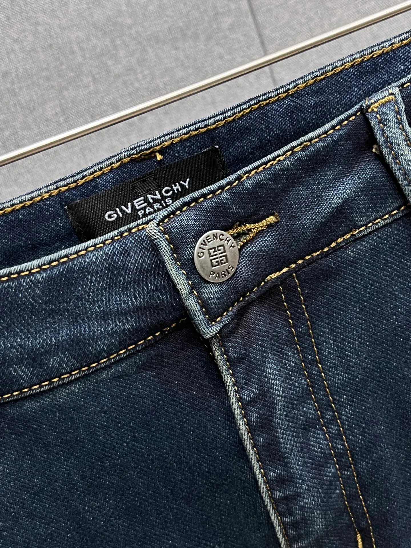 Men's Jeans GIVENCHY 18097898