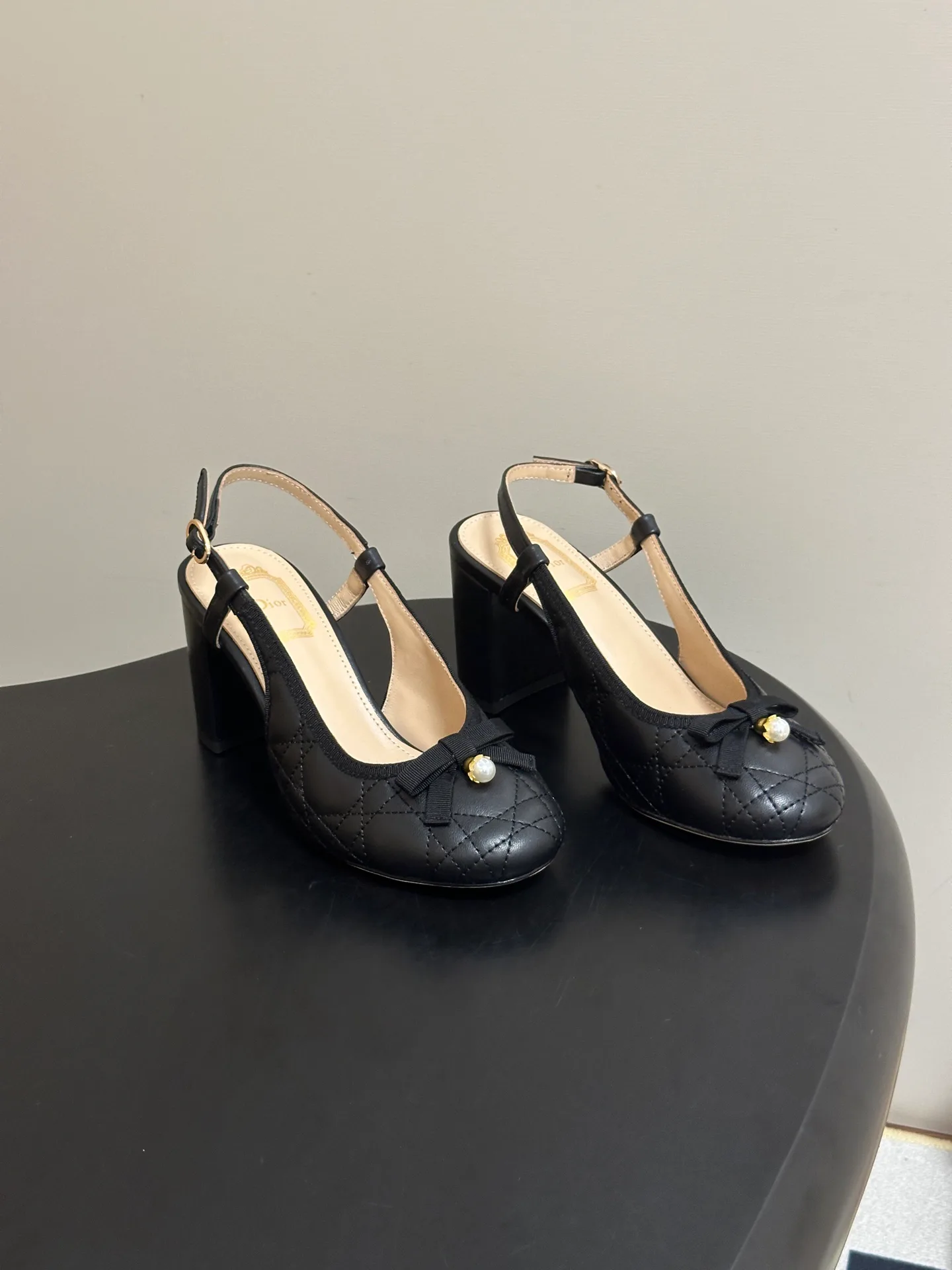 Women's Open-Toe Sandals CHRISTIAN DIOR 18070062