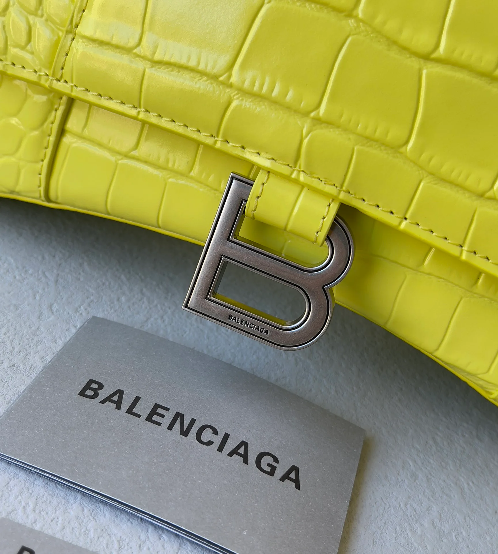 Классические Сумки Женские Balenciaga 18619532