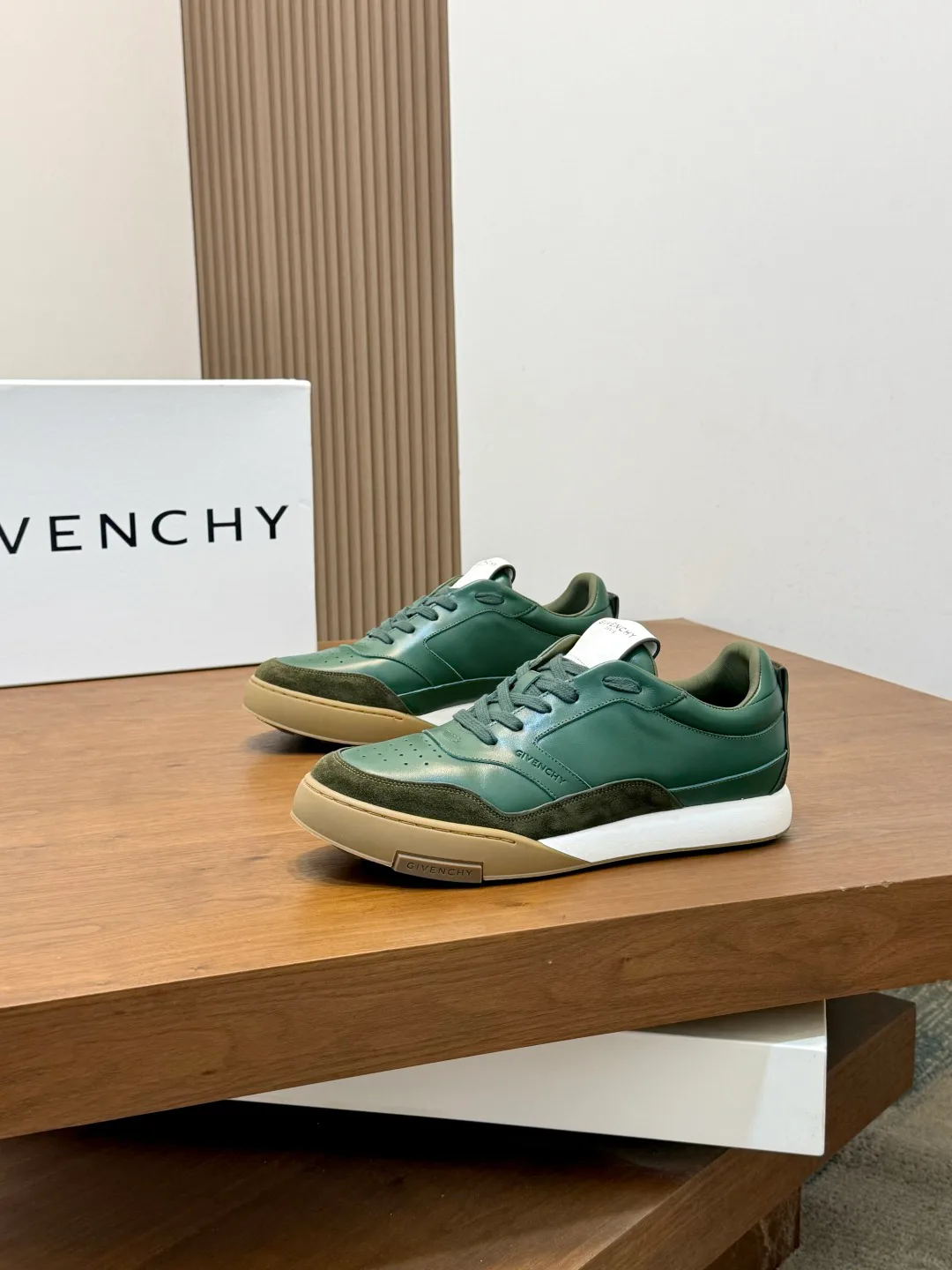 Кроссовки Мужские Givenchy 18642016