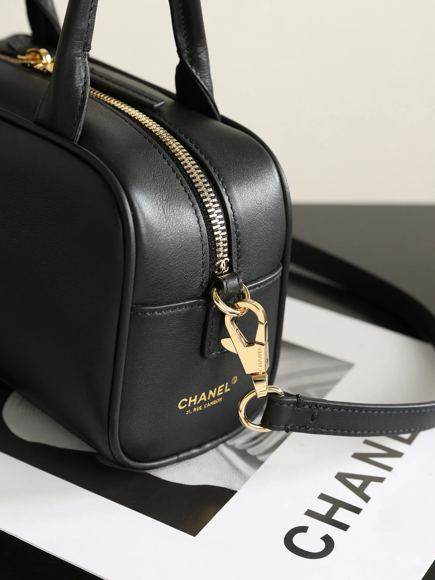 Women's Classic Handbags CHANEL 18147740