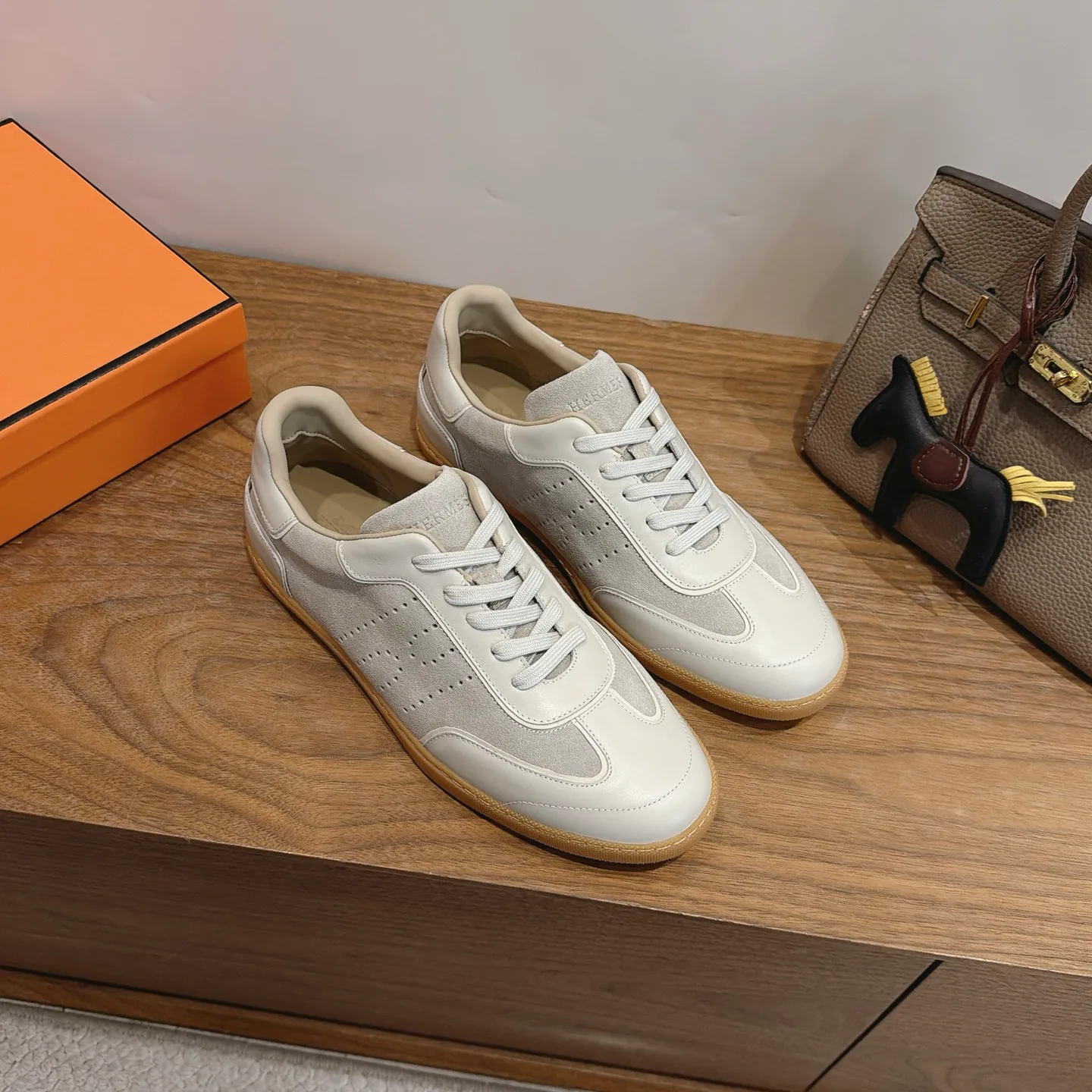 Women's Sneakers HERMES 18230938