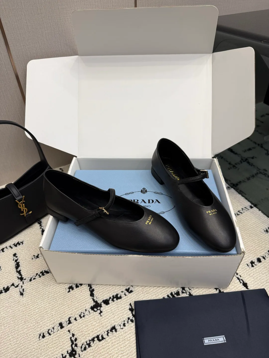 Women's Ballet Flats PRADA 17818068