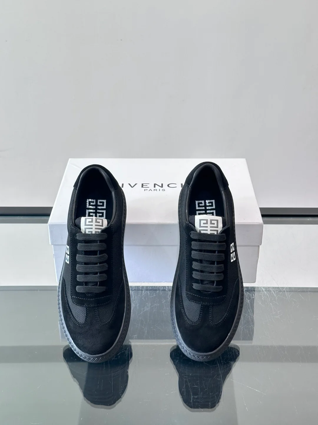 Men's Sneakers GIVENCHY 17672612
