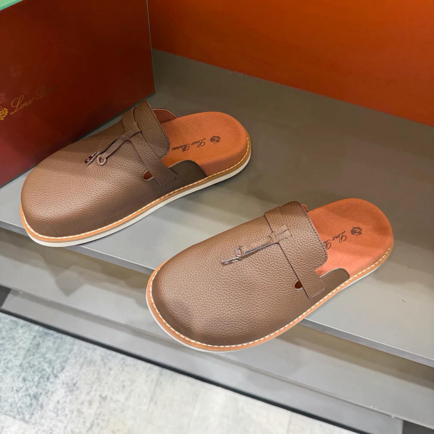 Women's Mules And Clogs LORO PIANA 18400770